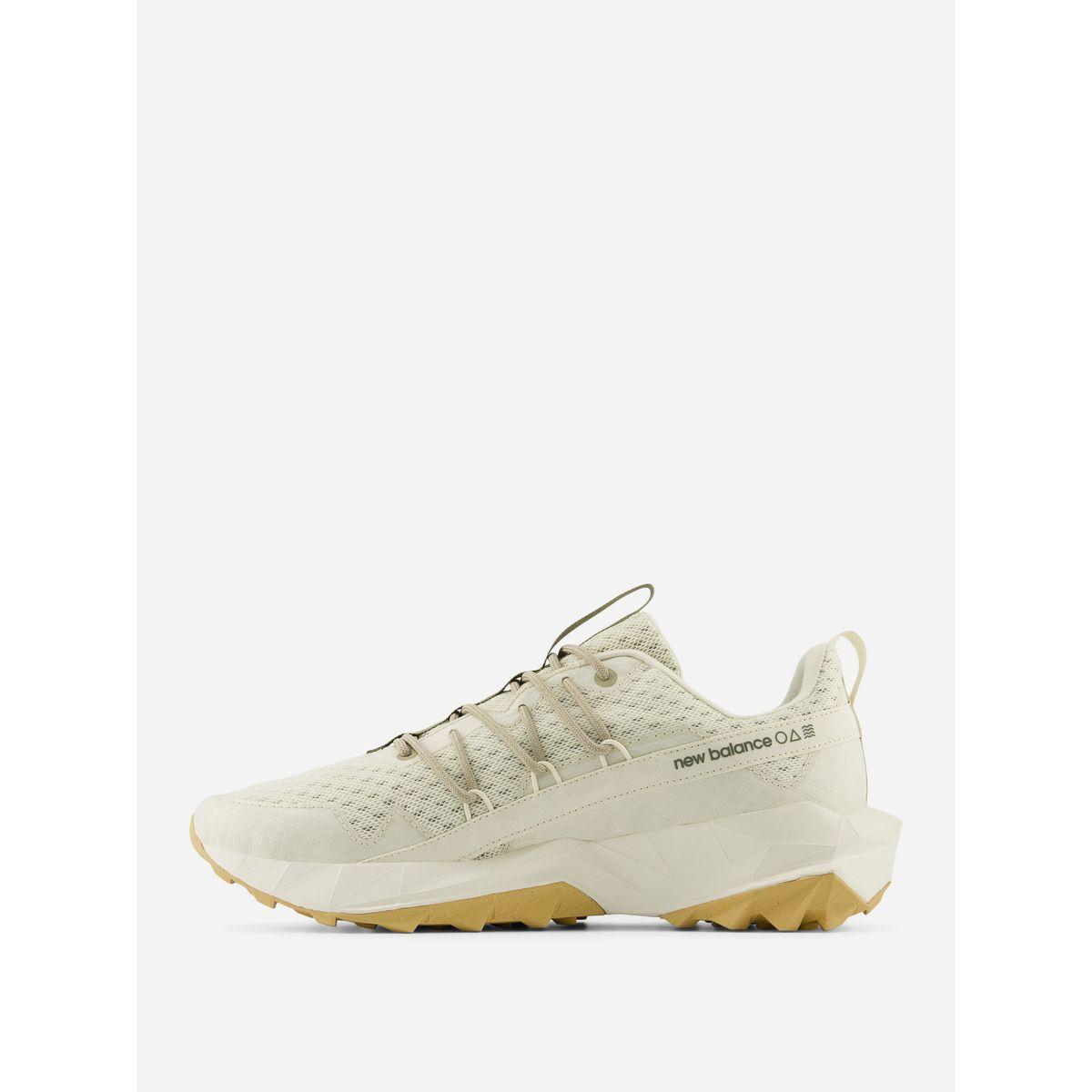 حذاء سنيكرز بتفاصيل بارزة  الملمس-men-shoes-sneakers-image-2
