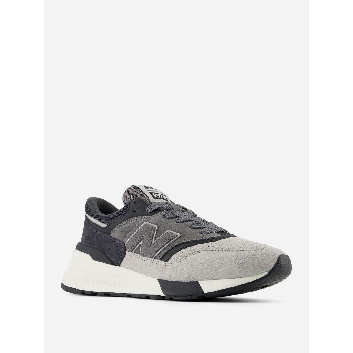 New Balance 997R Sneakers-men-shoes-sneakers-image-3