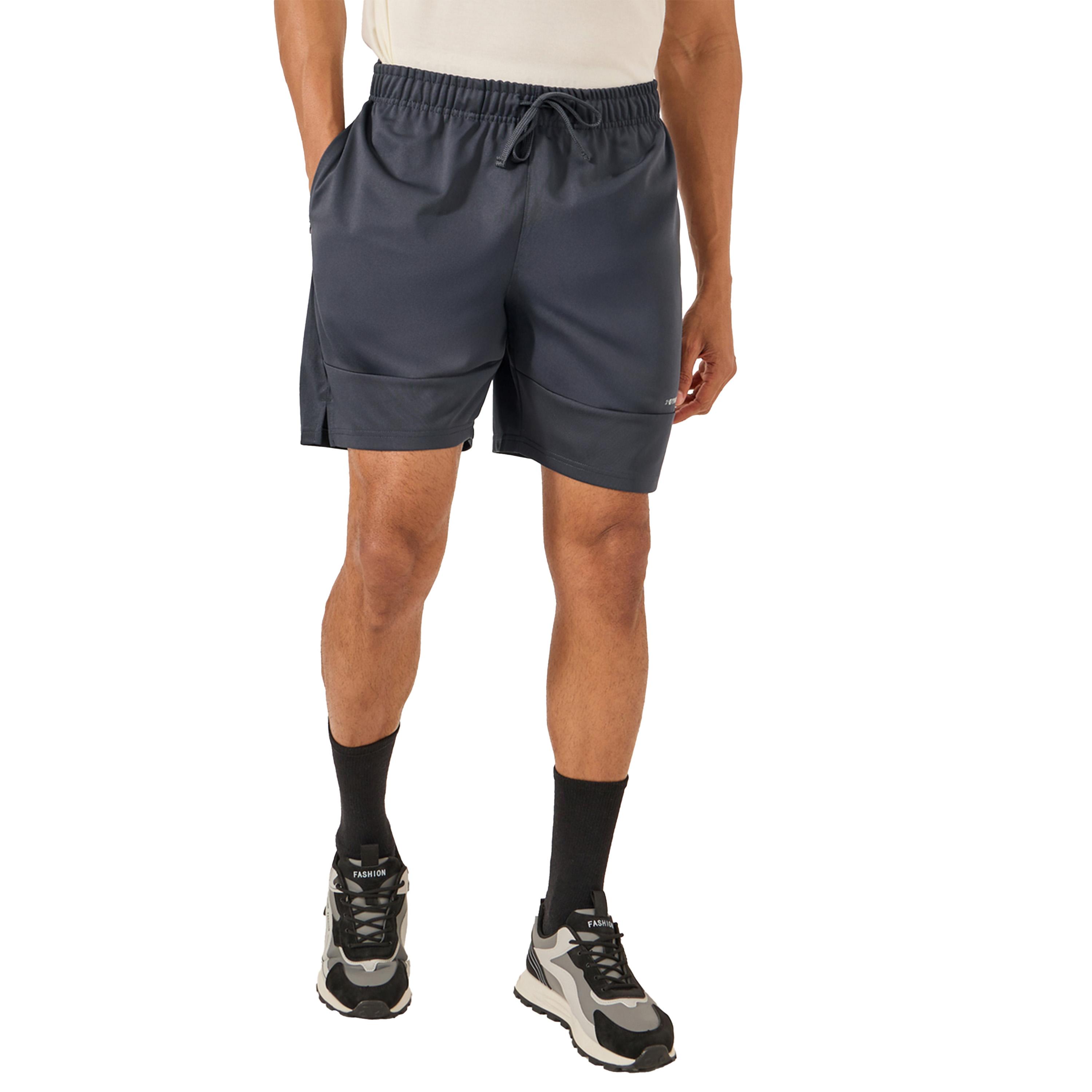 ستايلي -  شورت تدريب بقصّة عادية بطبعة شعار-men-clothing-sportswearandactivewear-bottoms-image-3