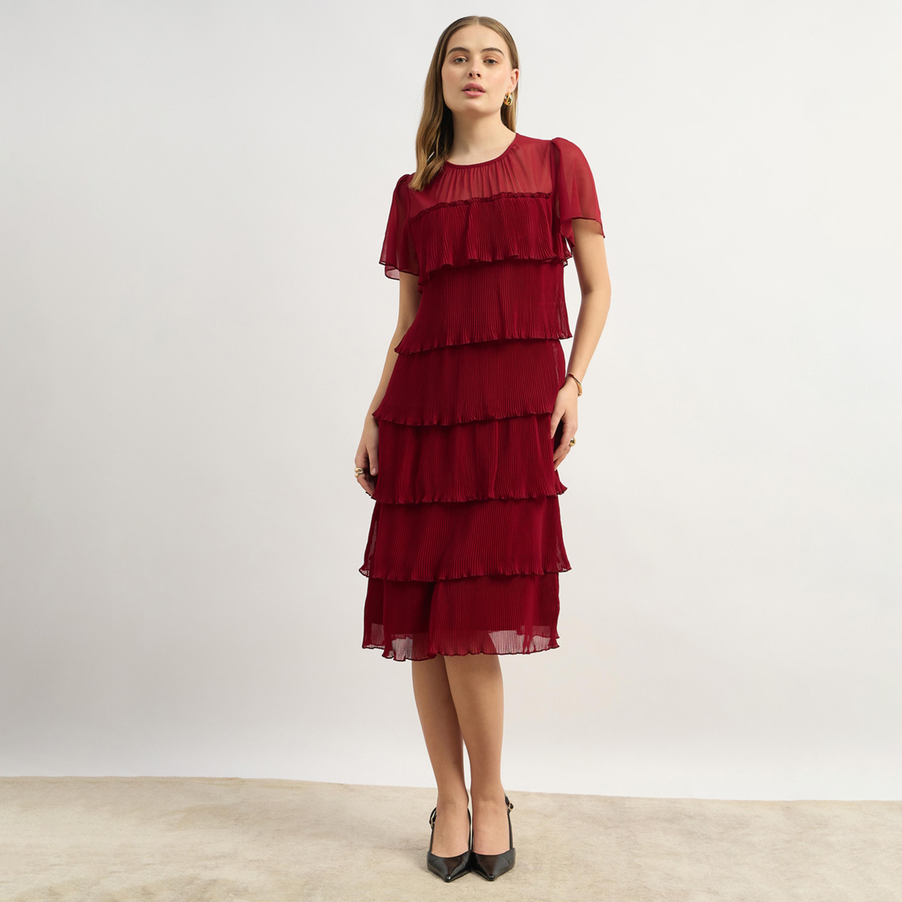 Styli Plain Half Sleeves Tiered Knee-Length Dress-women-clothing-dresses-image-2