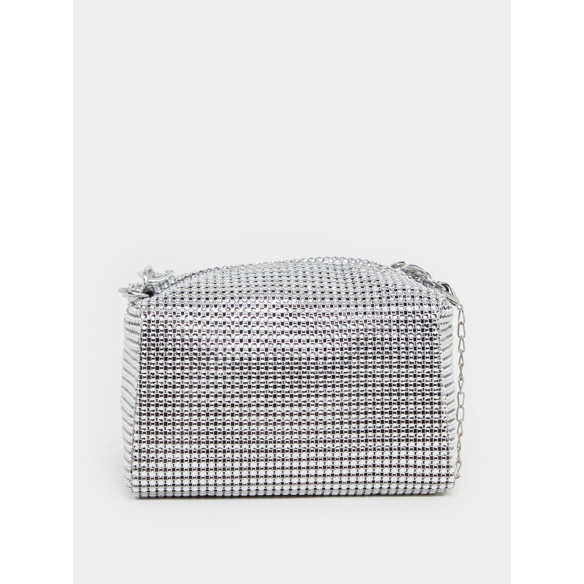 شنطة يد منمقة ومتدلية بسلسلة مع حمالة كتف-women-bagsandwallets-handbags-image-5