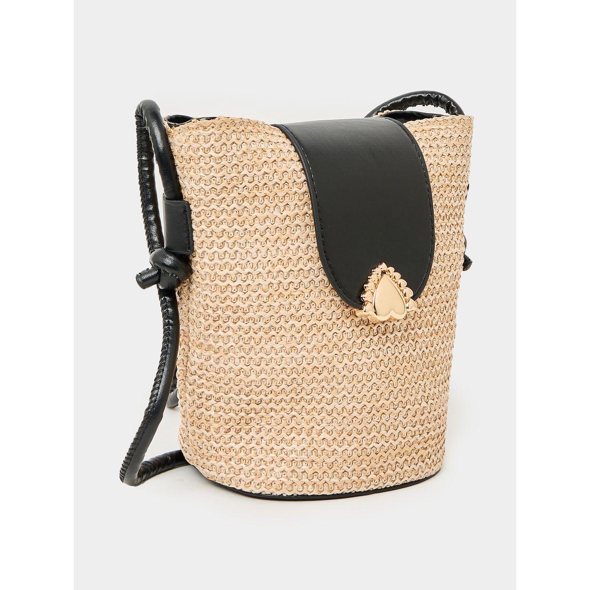شنطة كروس بتفاصيل بارزة الملمس-women-bagsandwallets-handbags-image-1