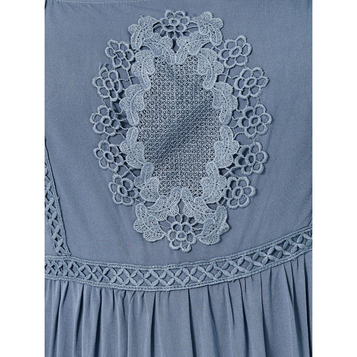 Styli Plus Size Embroidered Square Neck A-Line Maxi Dress-women-clothing-dresses-image-5