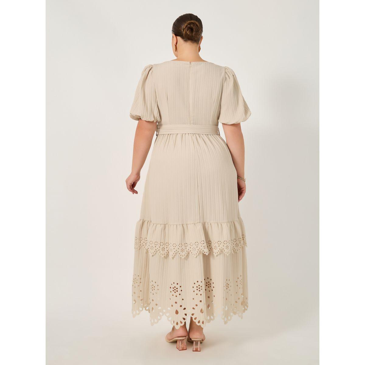 فستان طويل بمقاس كبير مزين بكسرات مع ربطة خصر-women-clothing-dresses-image-6