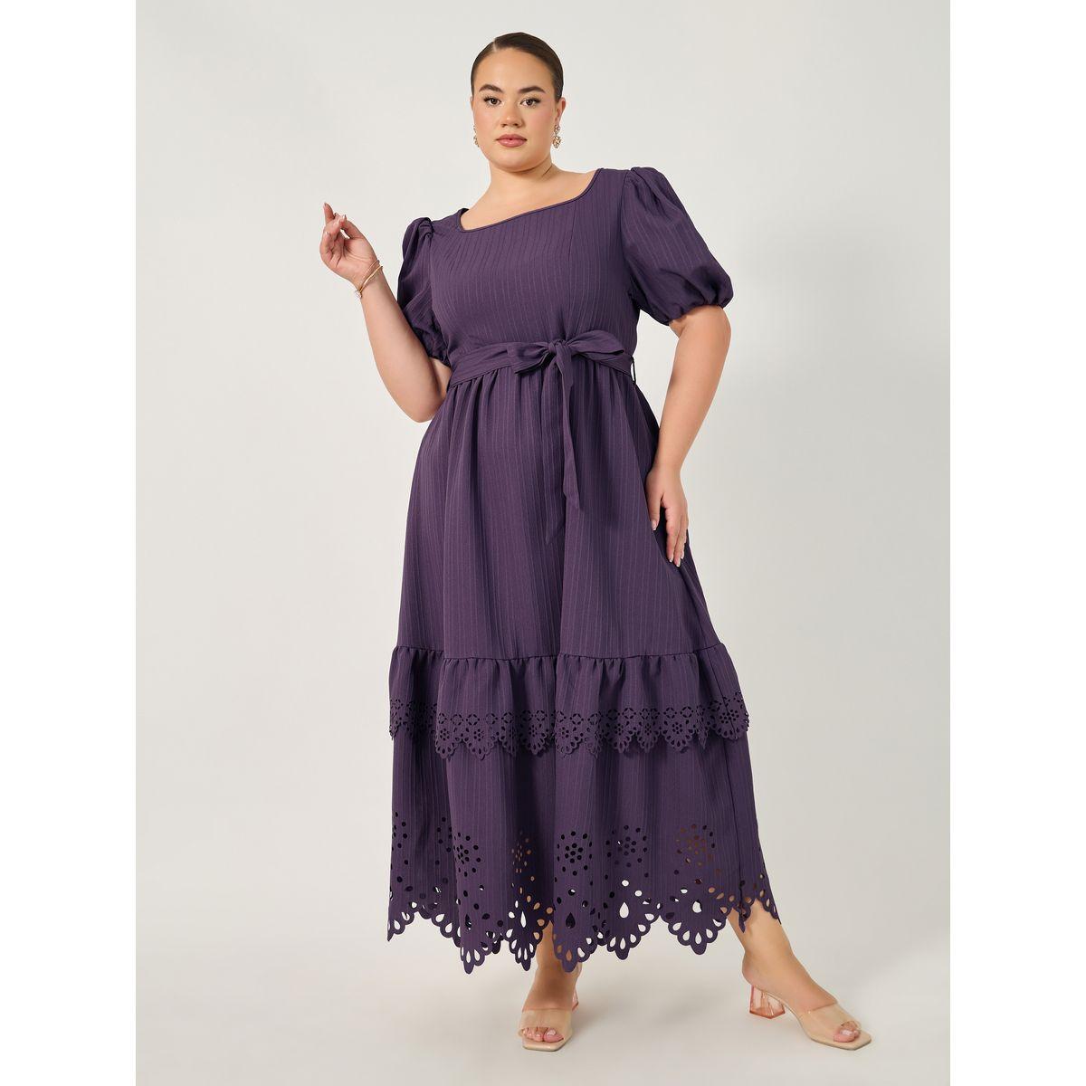 فستان طويل بمقاس كبير مزين بكسرات مع ربطة خصر-women-clothing-dresses-image-1