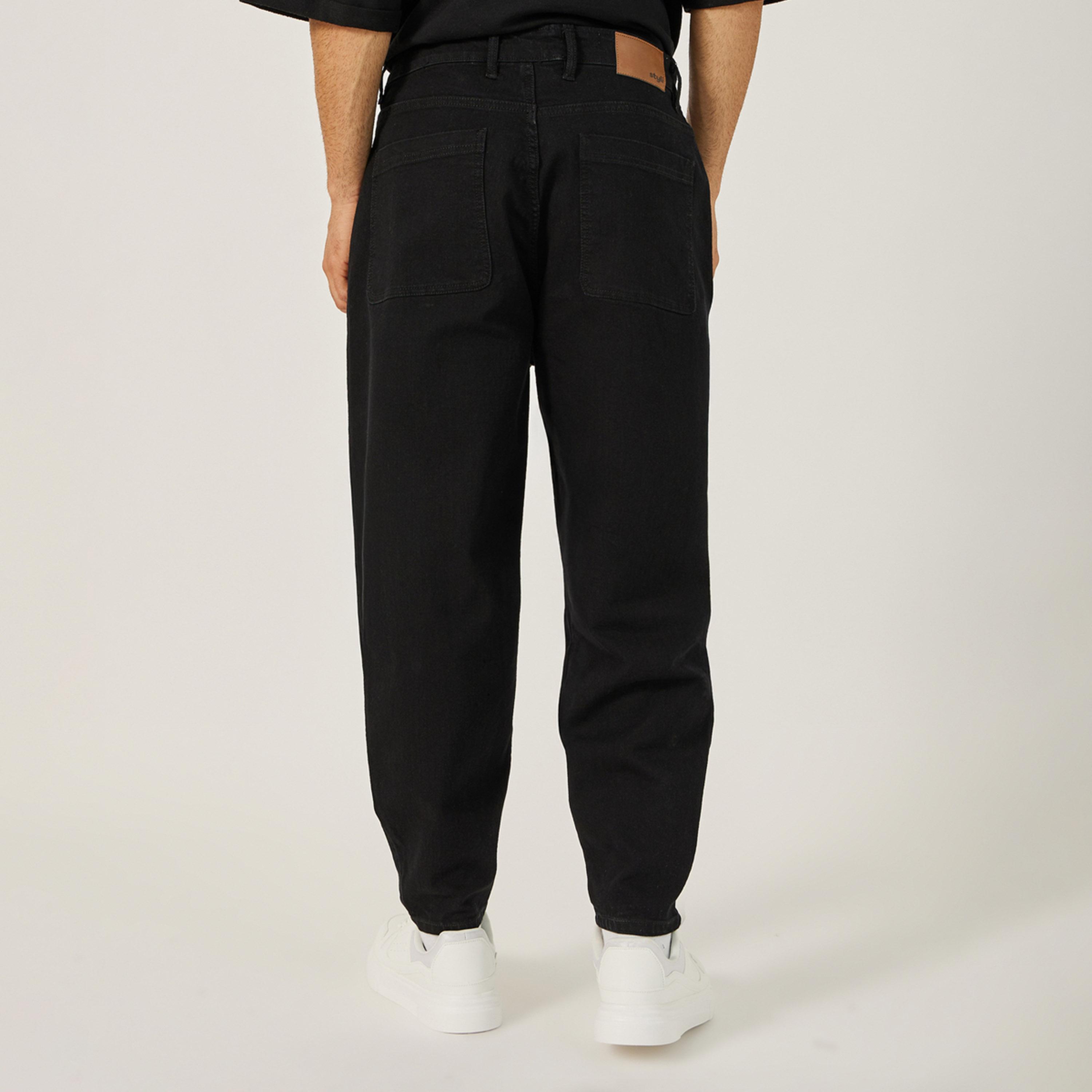 ستايلي - بنطال جينز بخصر متوسط الارتفاع بقصّة البالون ومطرّز-men-clothing-bottoms-jeans-image-4