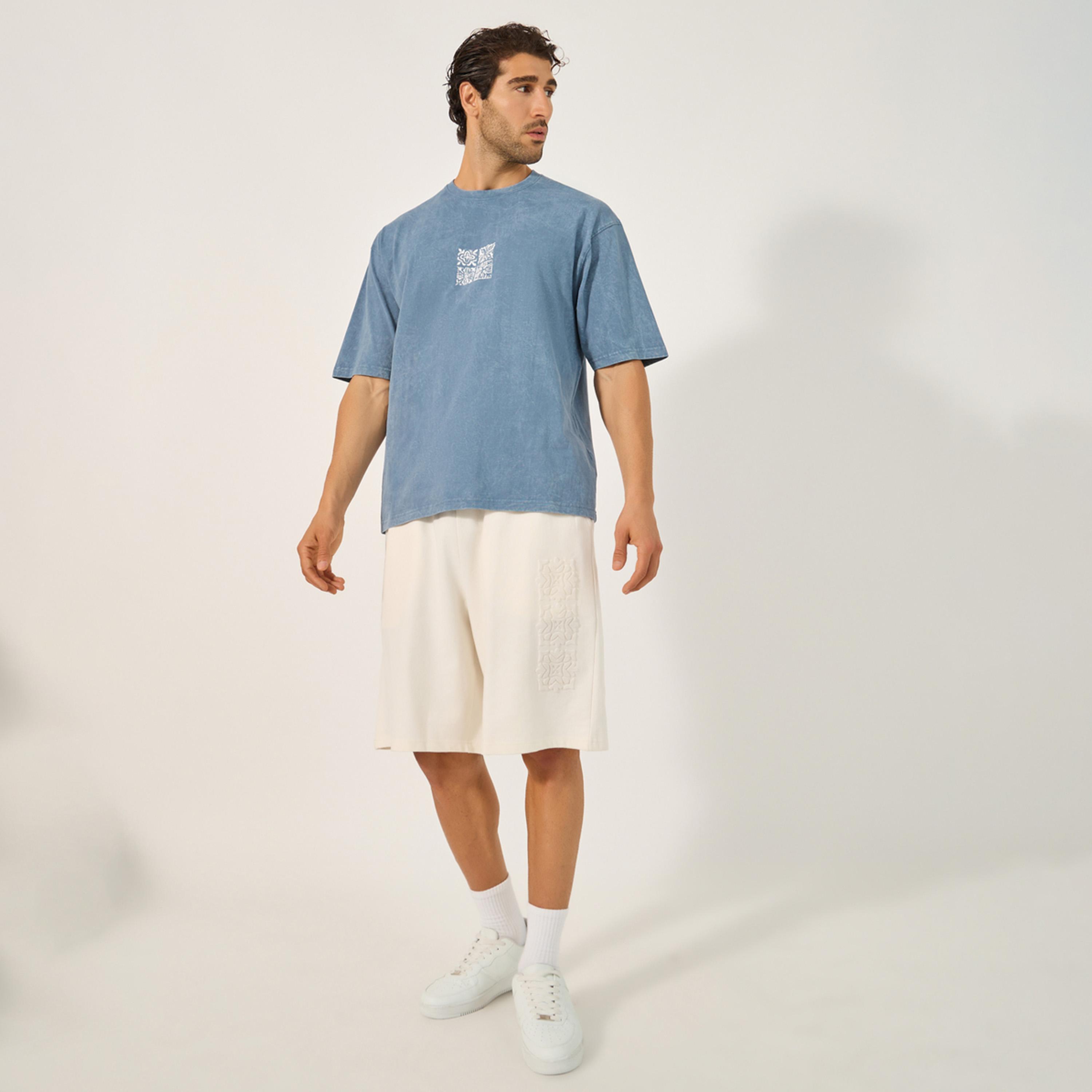 ستايلي-  تي شيرت كبير الحجم برقبة دائرية مغسول بالحامض-men-clothing-tshirtsandpolos-tshirts-image-2