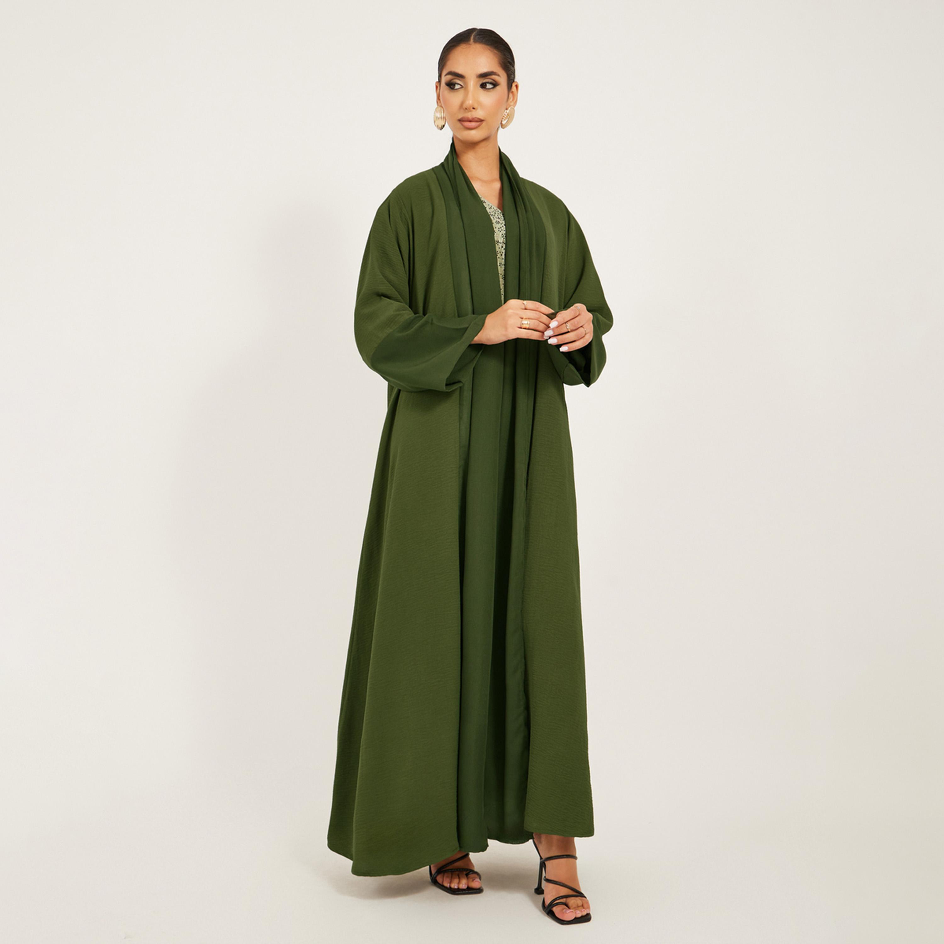 ستايلي - عباية كريب مع شريط وسط وأساور أكمام من الشيفون-women-arabicclothing-abayas-image-2