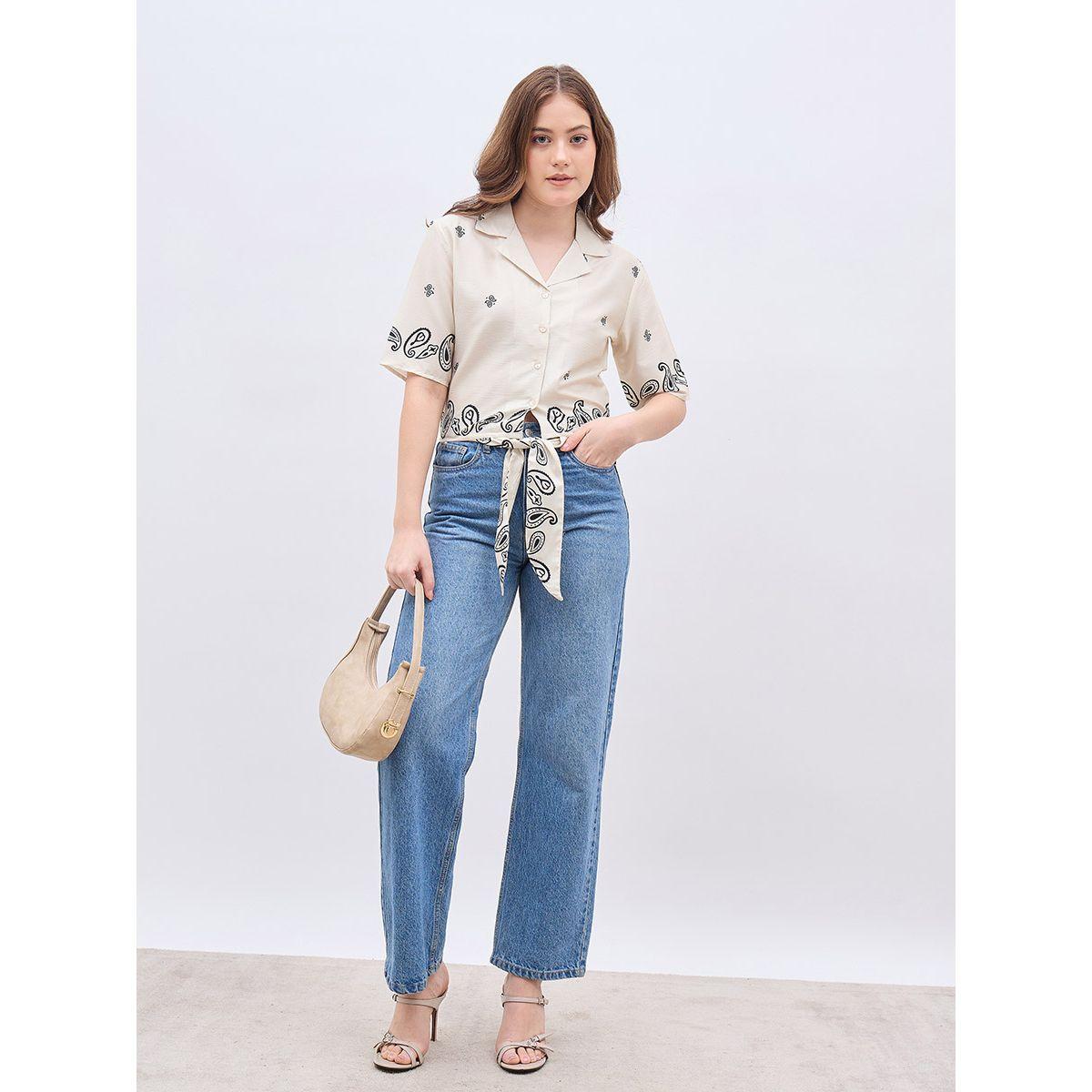 بلوزة بطبعة بيزلي وياقة ريزورت مع ربطة معقودة-women-clothing-shirtsandblouses-blouses-image-1