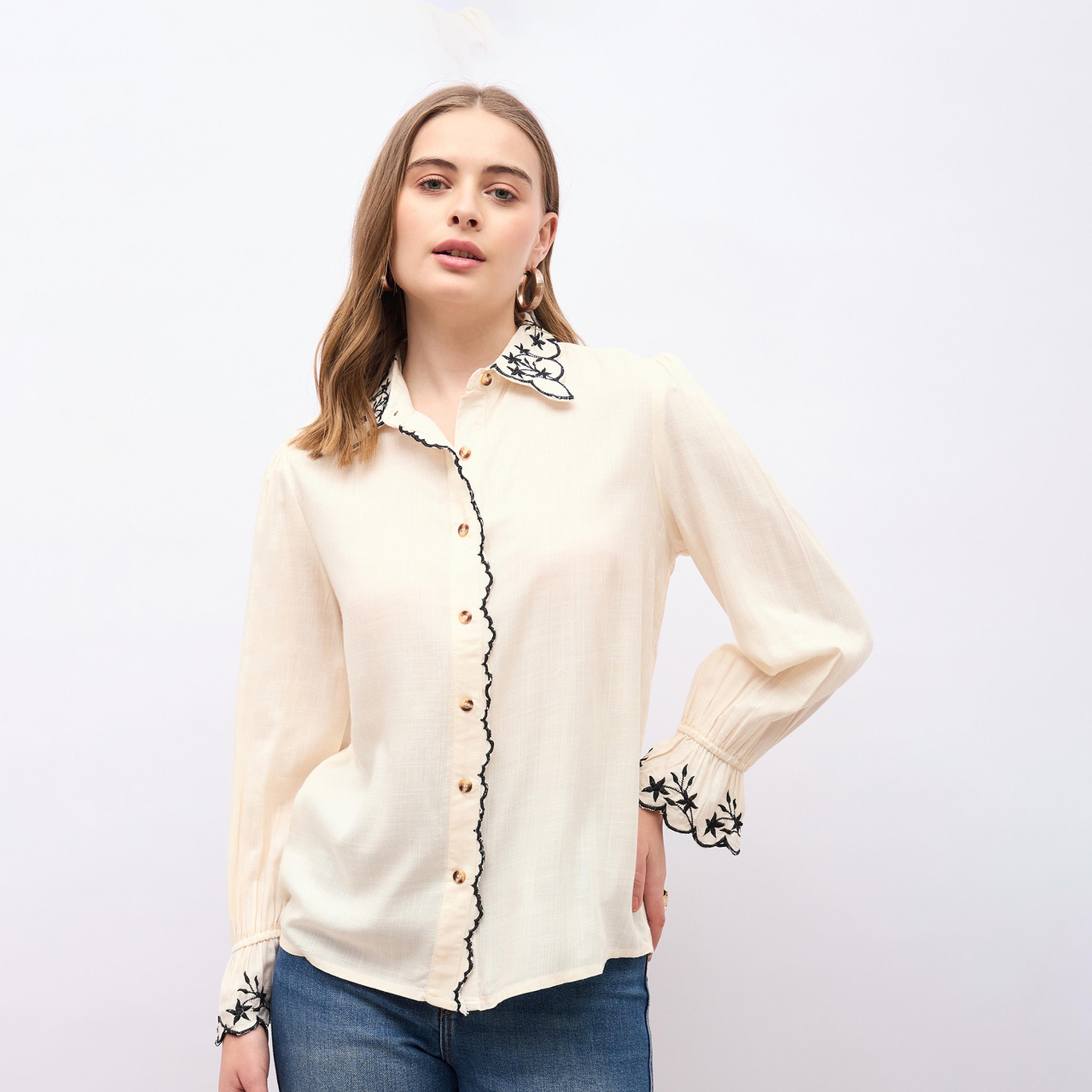 ستايلي - قميص بياقة واسعة وحواف مطرزة ومزخرفة-women-clothing-shirtsandblouses-shirts-image-2