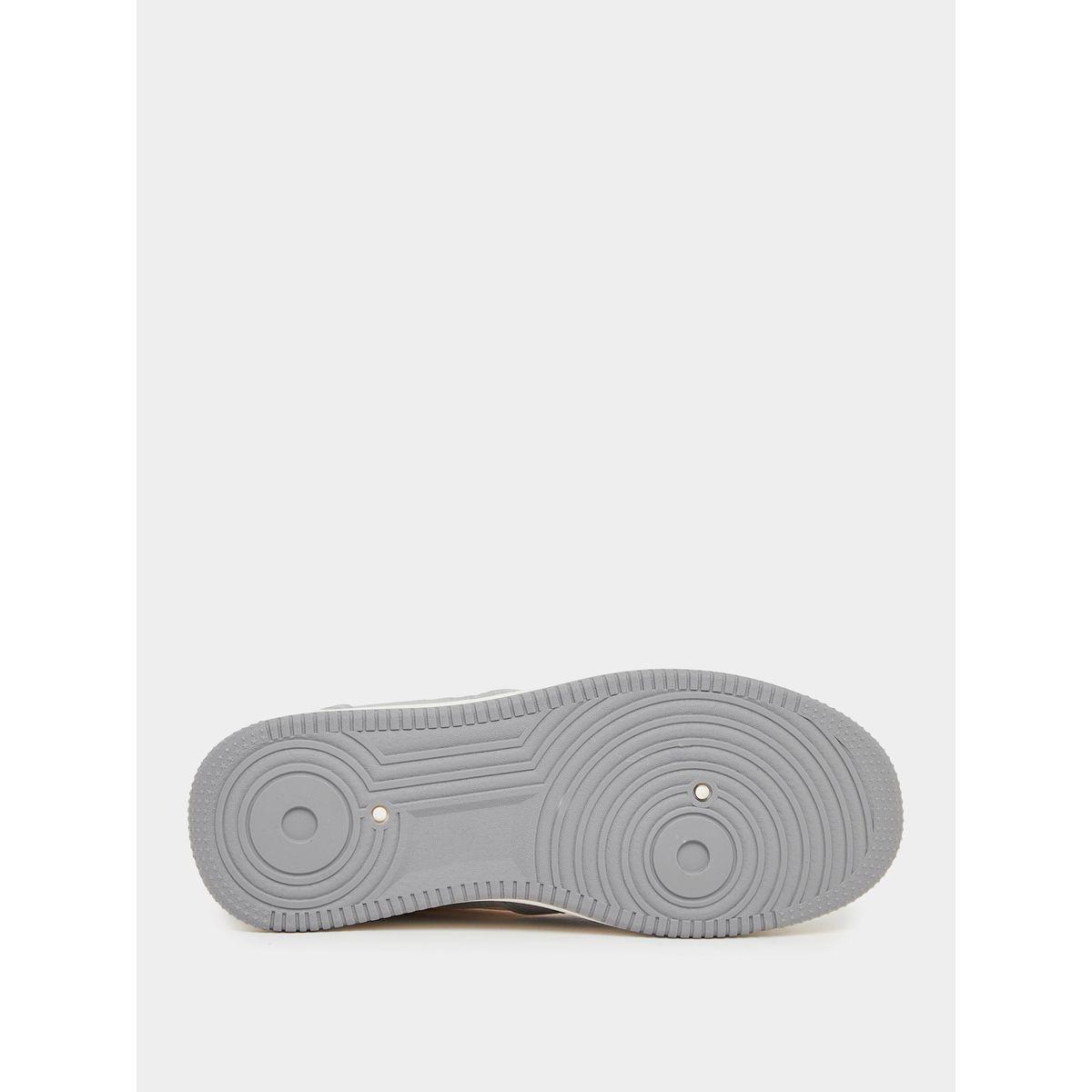 حذاء سنيكرز بنمط كتل الالوان ورباط غلق-men-shoes-sneakers-image-6