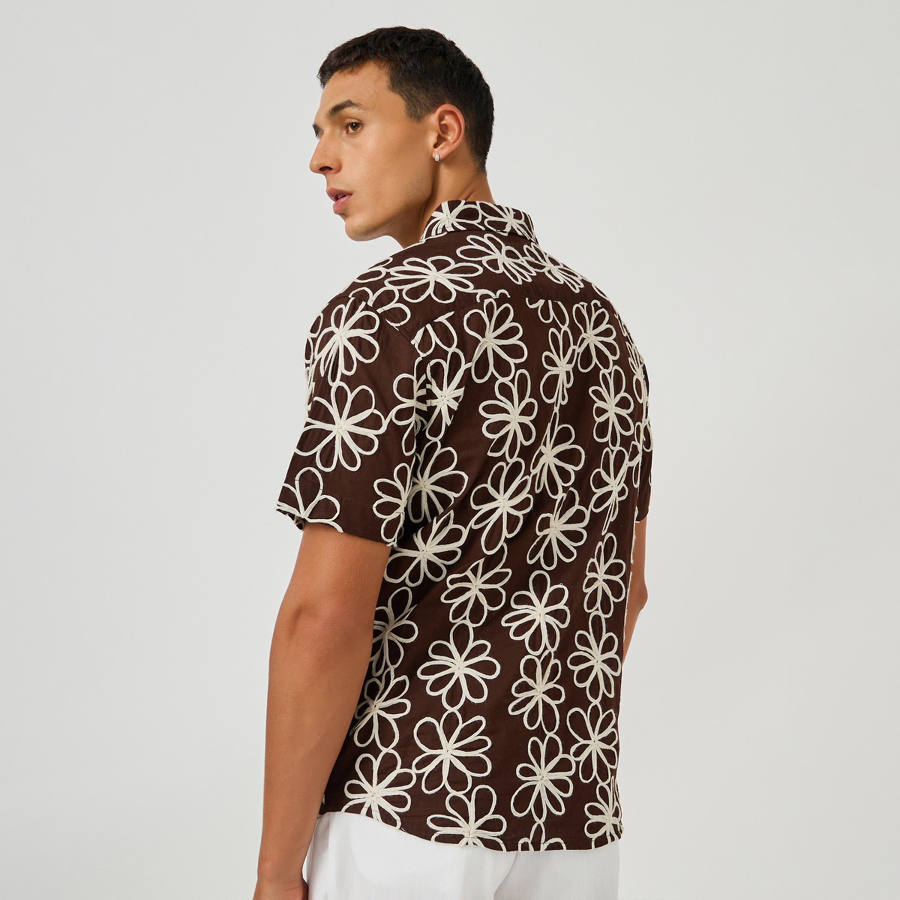 ستايلي - قميص مطرز بأكمام قصيرة وقصة عادية-men-clothing-shirts-image-4