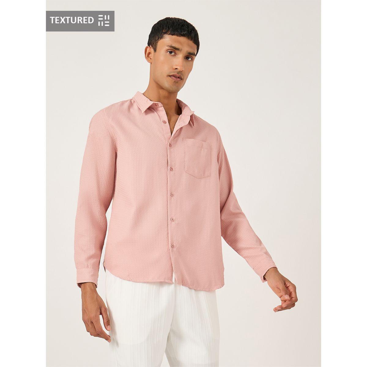 بلوزة بقصة عادية وياقة سبريد مع جيب-men-clothing-shirts-image-1
