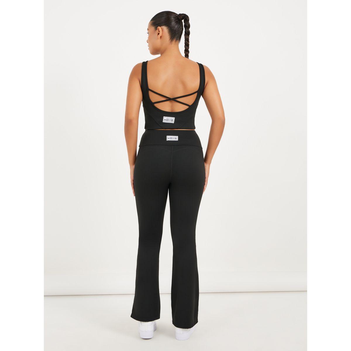 بنطال بخصر عريض وحافة واسعة مزين بشارة-women-clothing-sportswearandactivewear-bottoms-image-5