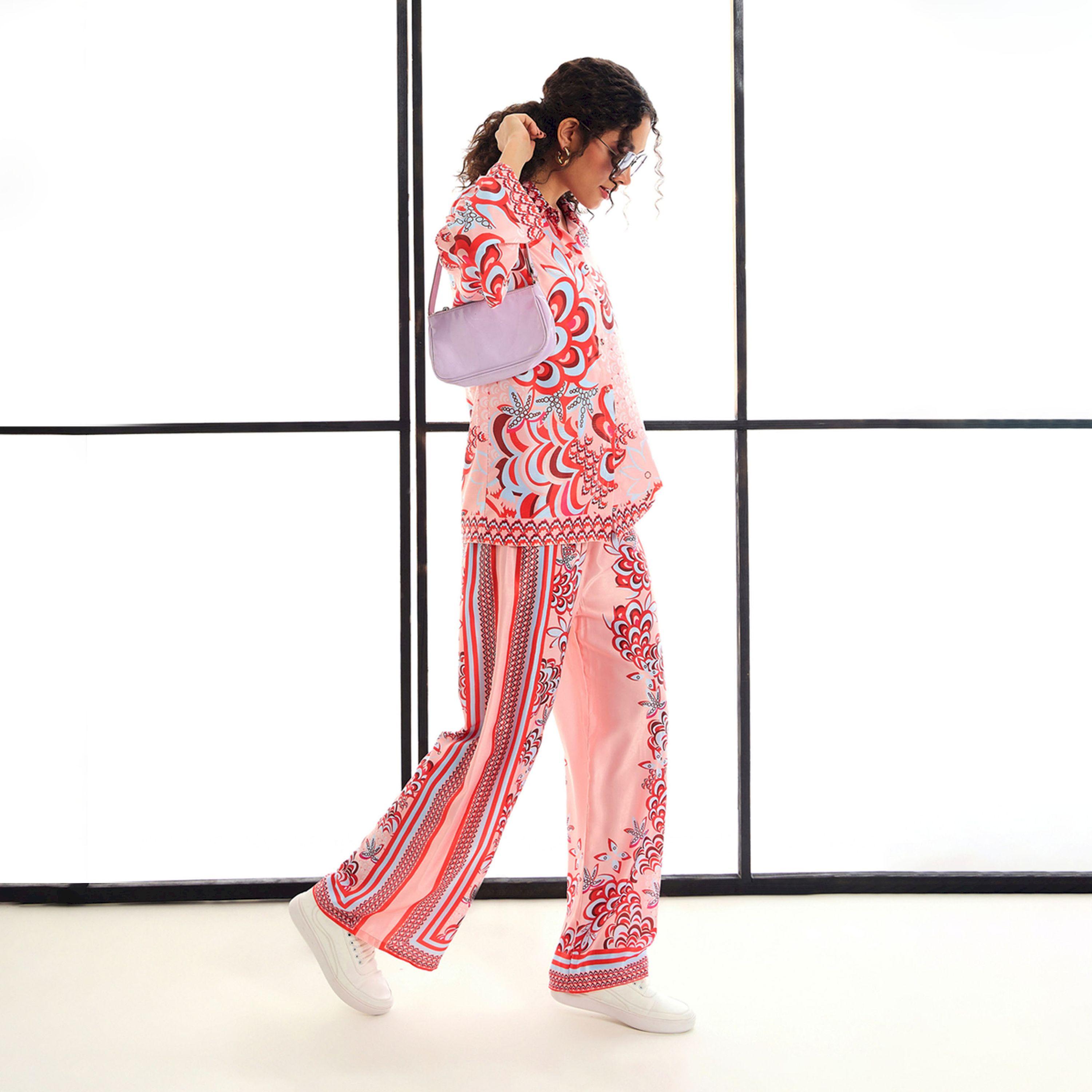 طقم منسق من بنطال وبلوزة مطبعة بالكامل ساسافراس × ستايلي-women-clothing-coordsets-image-1