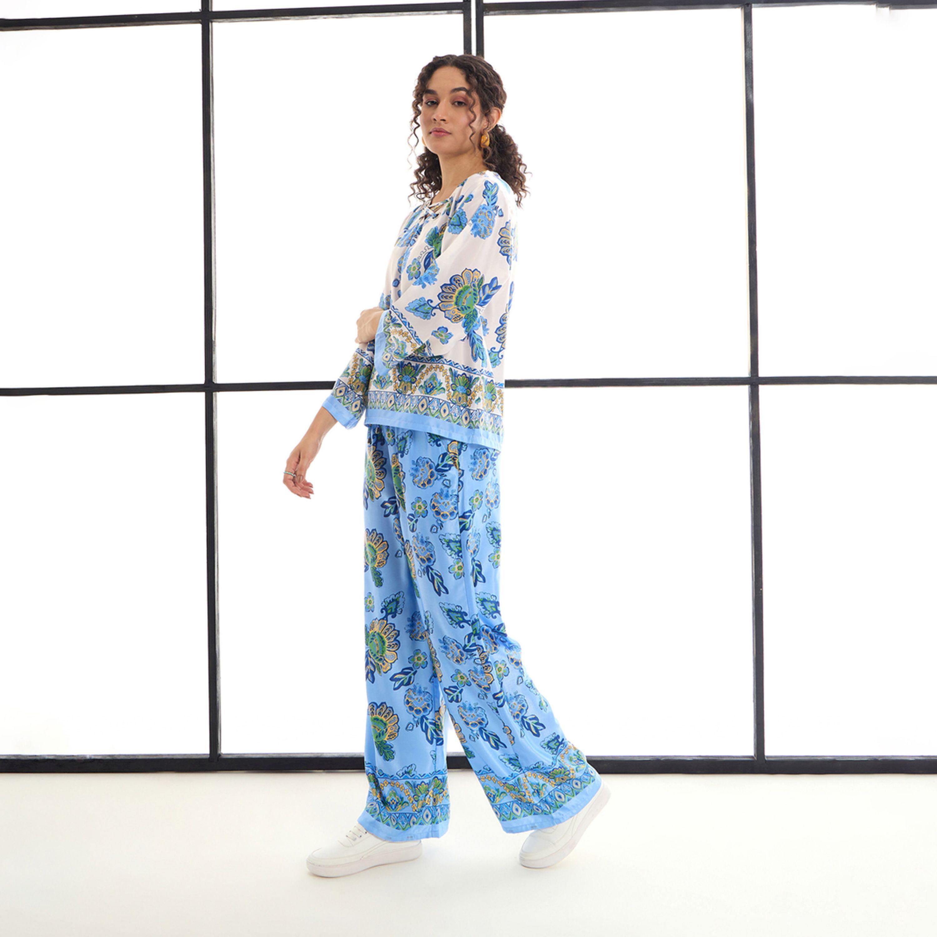 طقم منسق من بنطال وبلوزة بطبعة زهور ساسافراس × ستايلي-women-clothing-coordsets-image-3