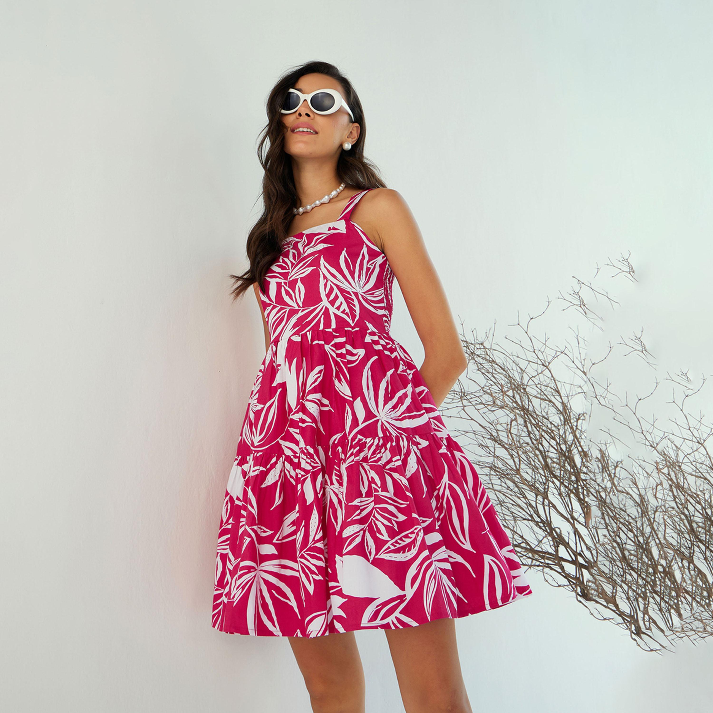 فستان قصير بحمالات كتف وطبعة زهور ساسافراس × ستايلي-women-clothing-dresses-image-1