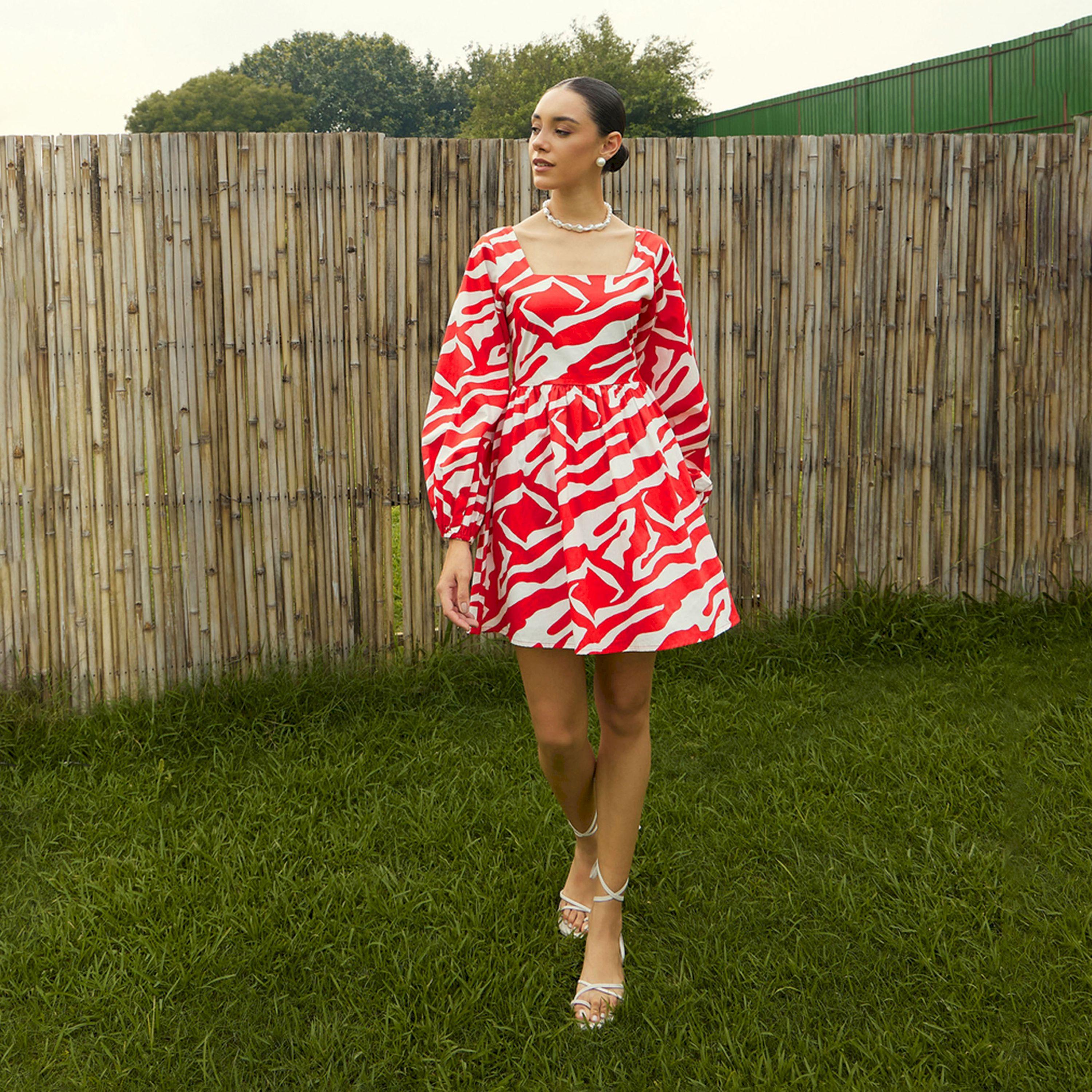 فستان قصير مطبع بالكامل مع ربطة فيونكة ساسافراس × ستايلي-women-clothing-dresses-image-9