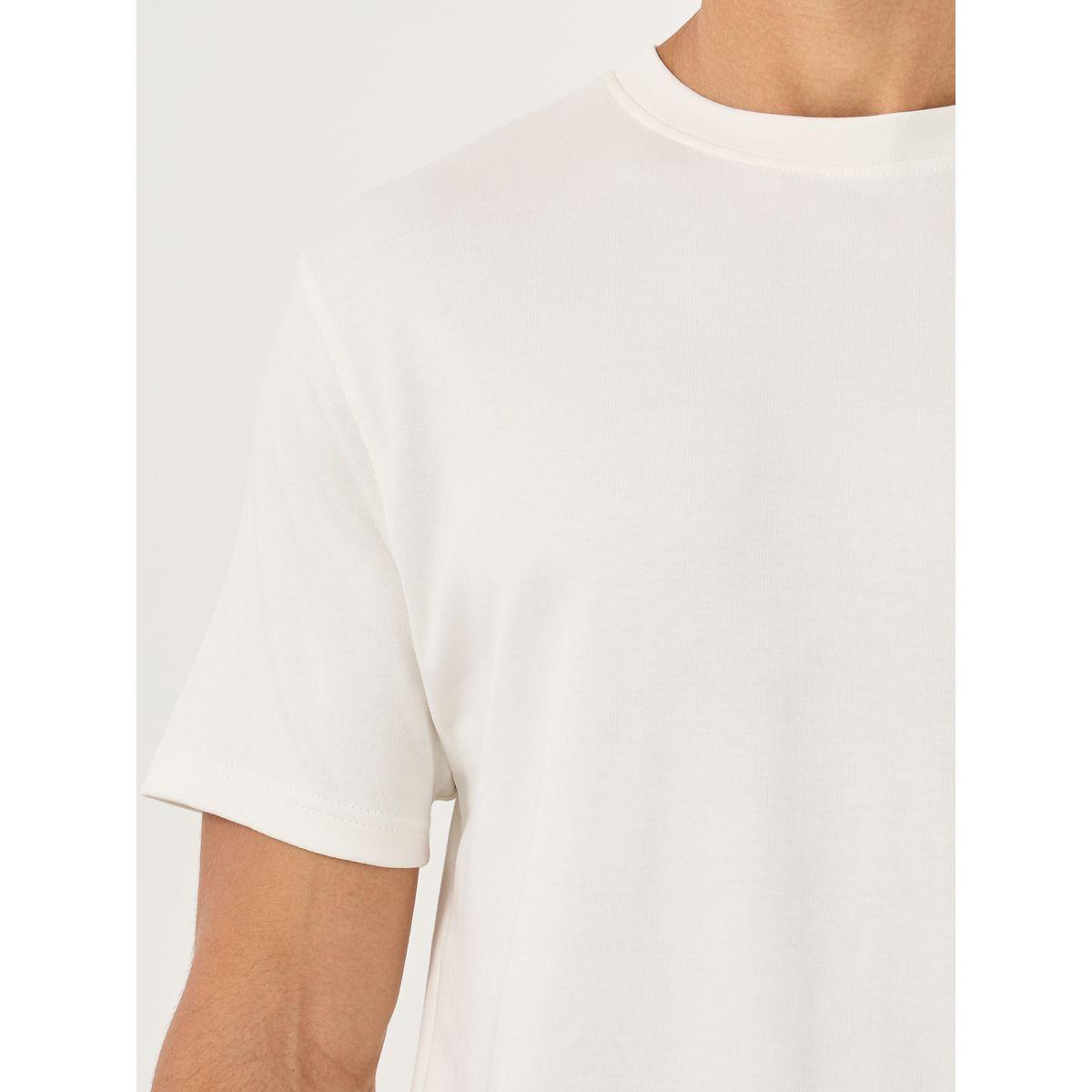 تيشيرت بقصة عادية وياقة ضيقة-men-clothing-tshirtsandpolos-tshirts-image-3
