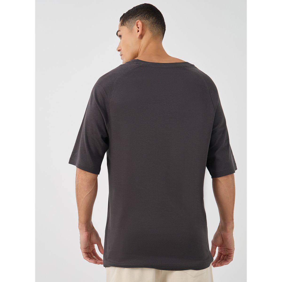 Styli Men Solid Raglan Sleeves Oversized T-Shirt-men-clothing-tshirtsandpolos-tshirts-image-4