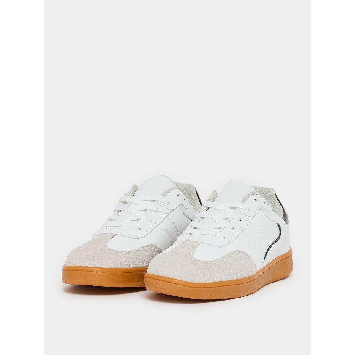 حذاء سنيكرز بنعل ريترو ورباط غلق-men-shoes-sneakers-image-2