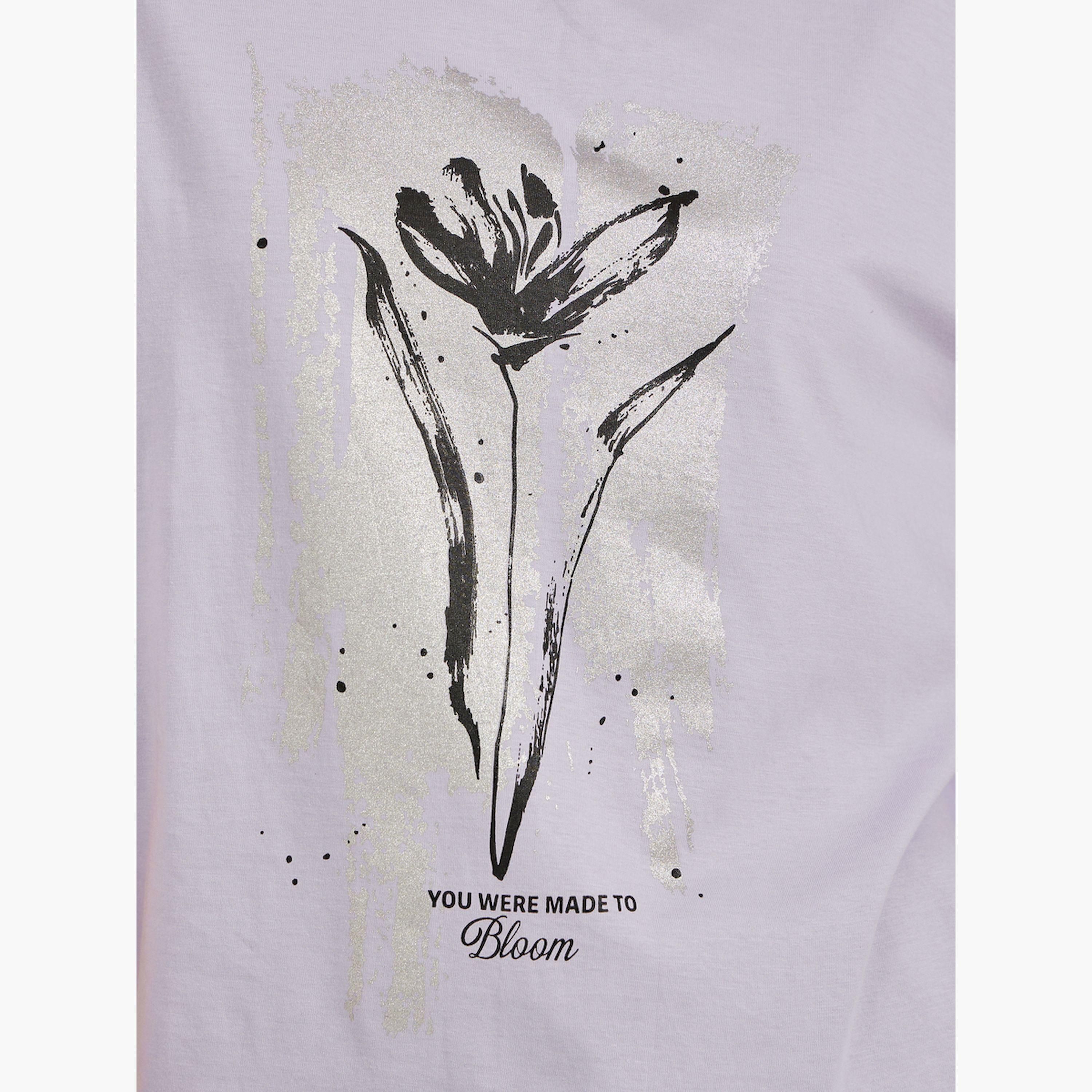 ستايلي - تي شيرت كبير الحجم بطبعة جرافيكية ورقبة دائرية-women-clothing-tshirts-image-3