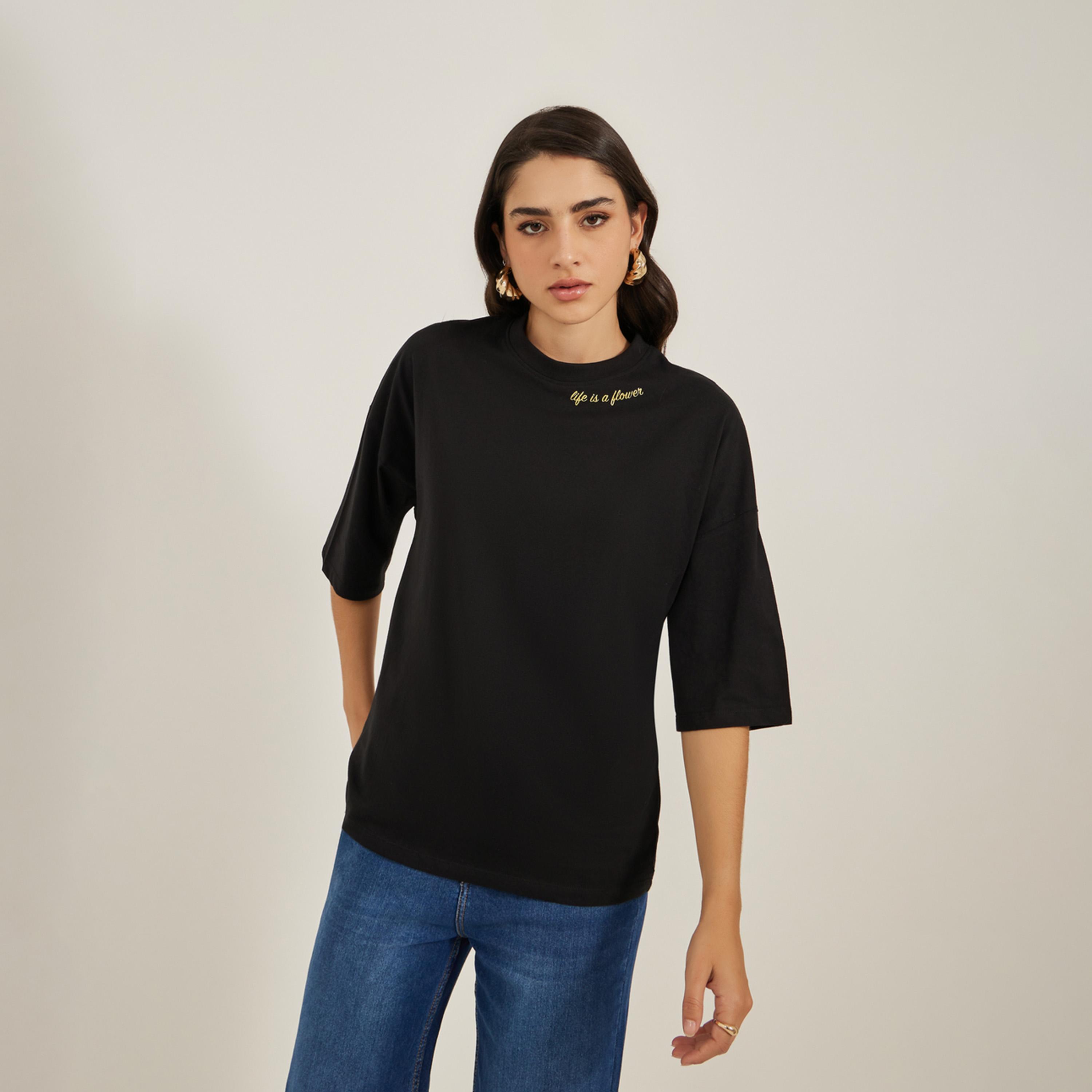 ستايلي - تي شيرت كبير الحجم بطبعة جرافيكية ورقبة دائرية-women-clothing-tshirts-image-1
