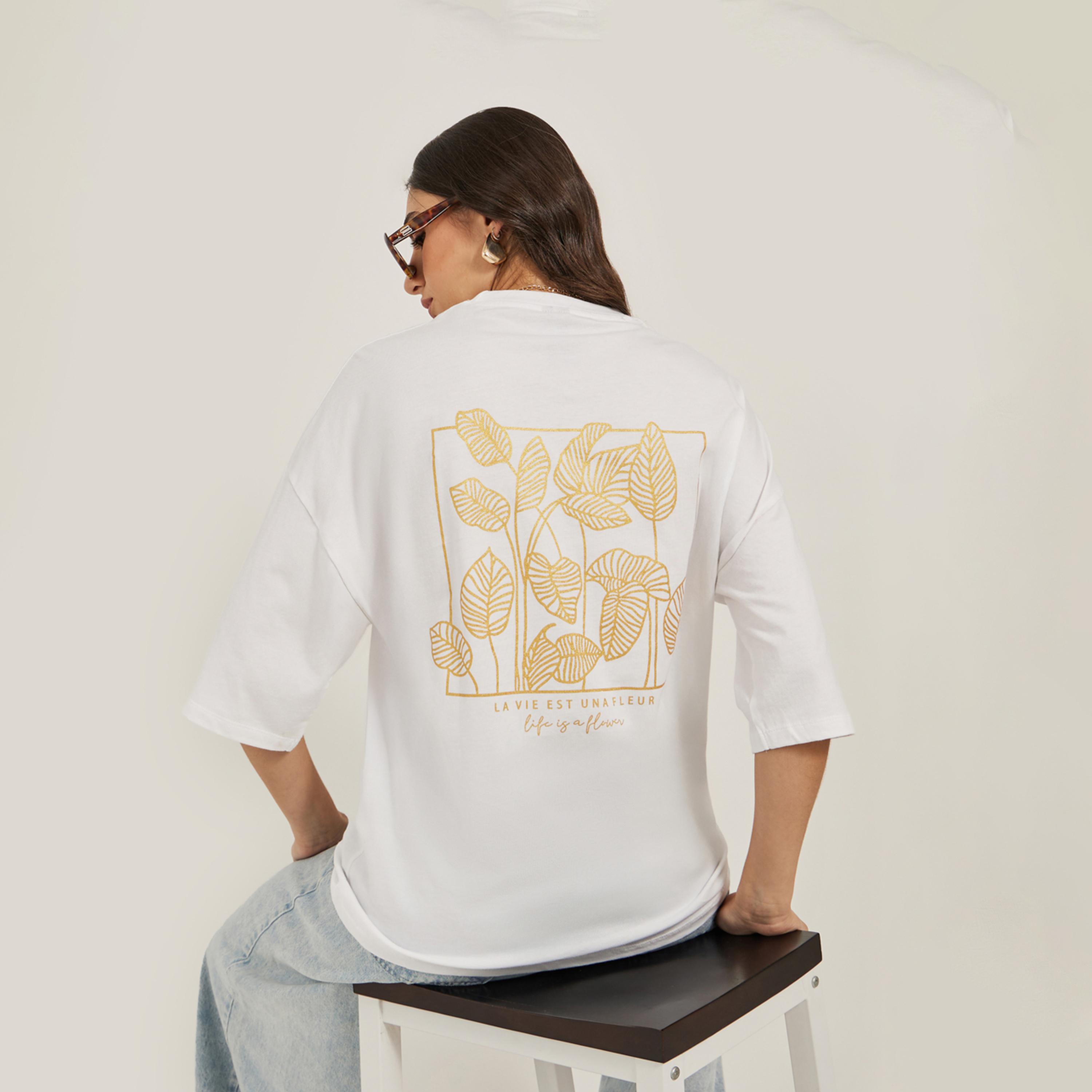 ستايلي - تي شيرت كبير الحجم بطبعة جرافيكية ورقبة دائرية-women-clothing-tshirts-image-2
