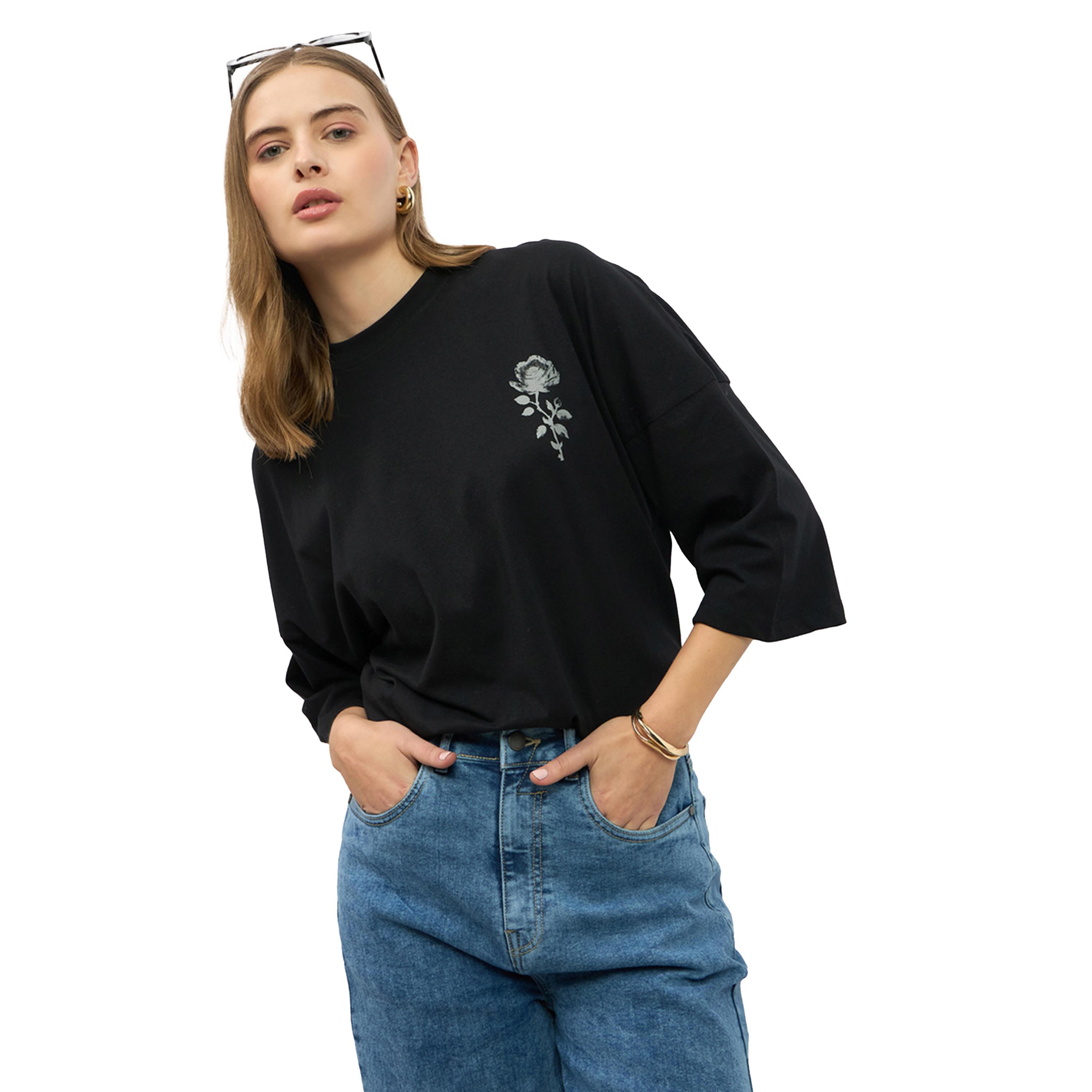 ستايلي - تي شيرت كبير الحجم بطبعة جرافيكية ورقبة دائرية-women-clothing-tshirts-image-6