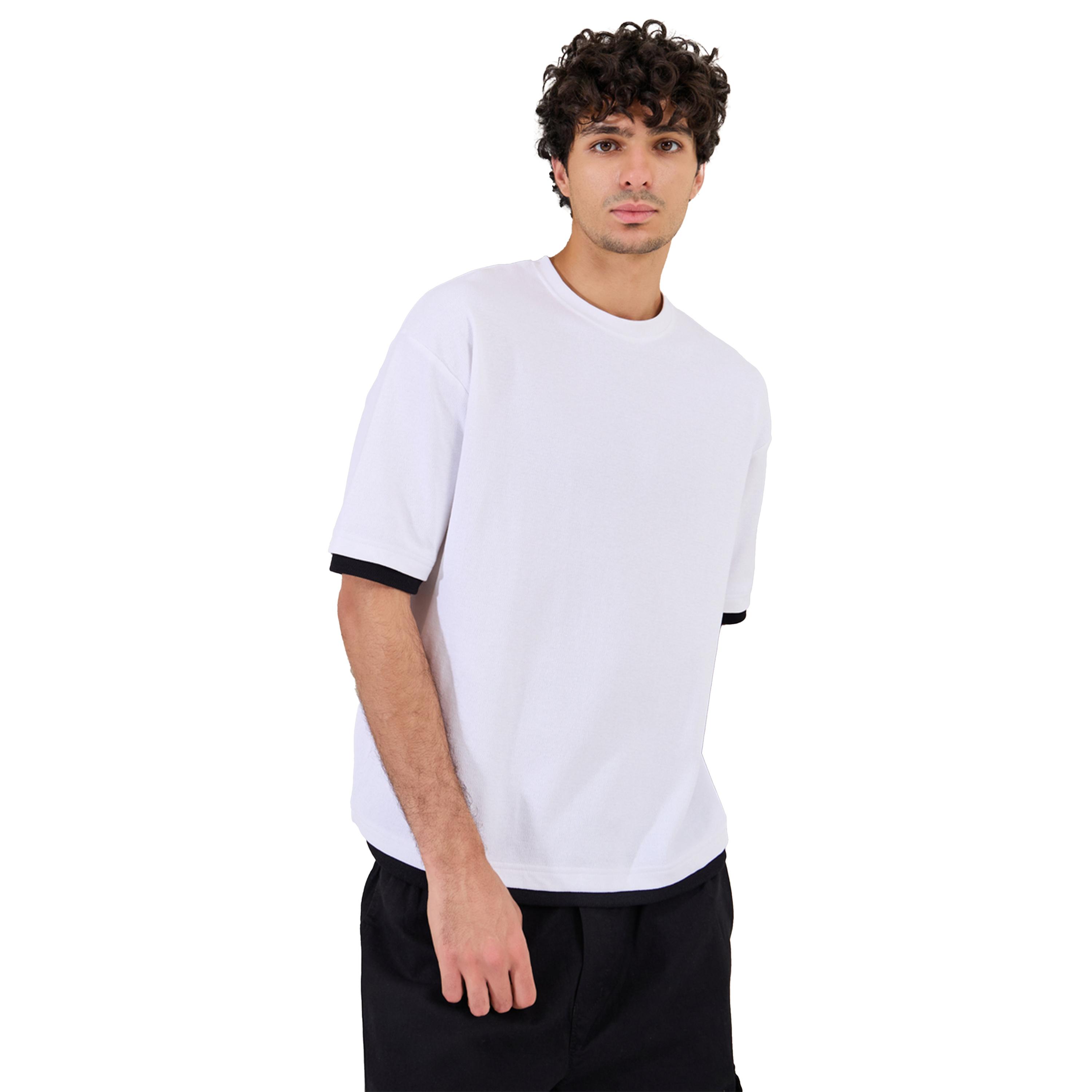 ستايلي- تي شيرت سادة بتفاصيل متباينة ومقاس كبير-men-clothing-tshirtsandpolos-tshirts-image-1