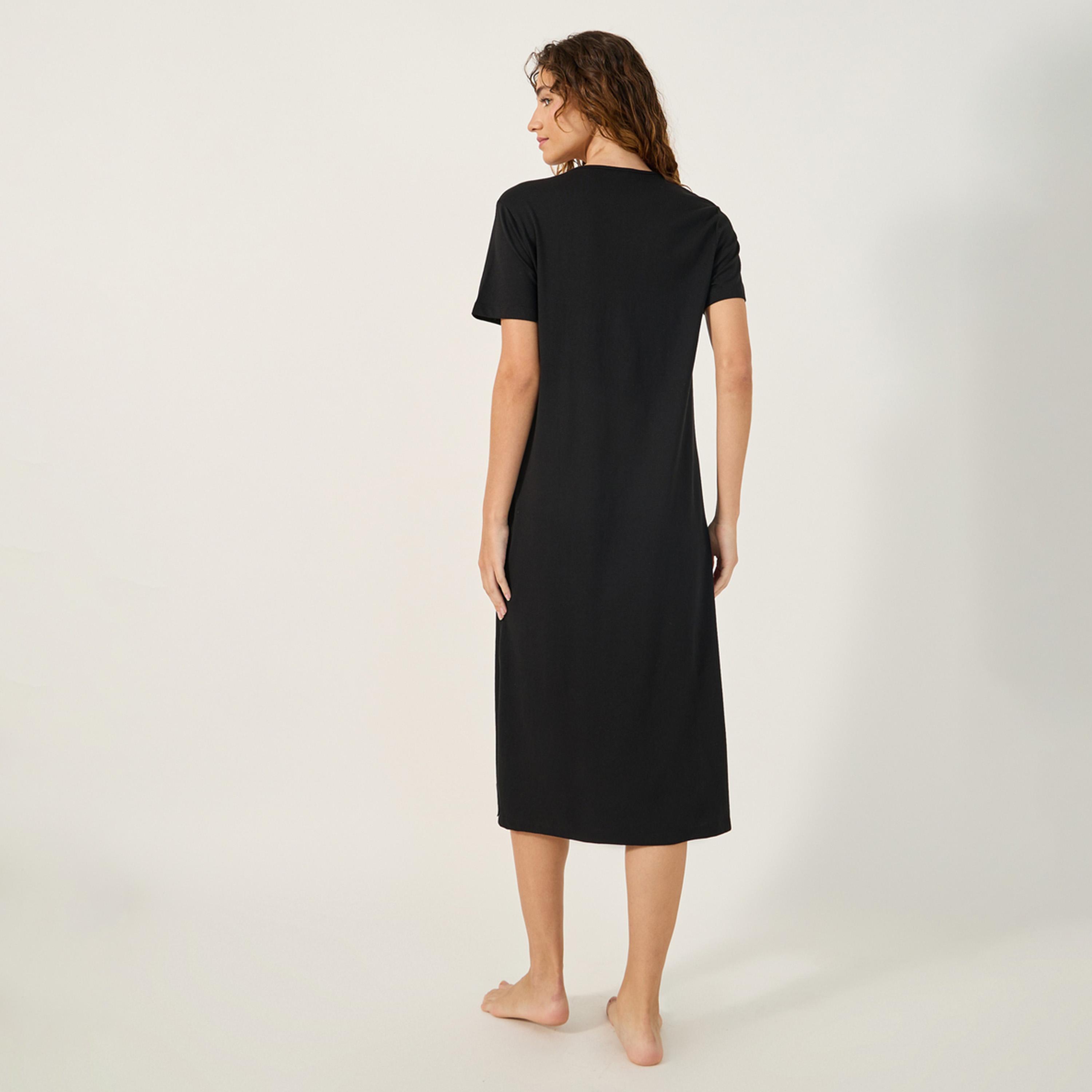 ستايلي - أنوايند فستان نوم بحواف من الدانتيل وفتحة جانبية ورقبة حرف V - متوسط الطول-women-clothing-nightwear-nighties-image-5