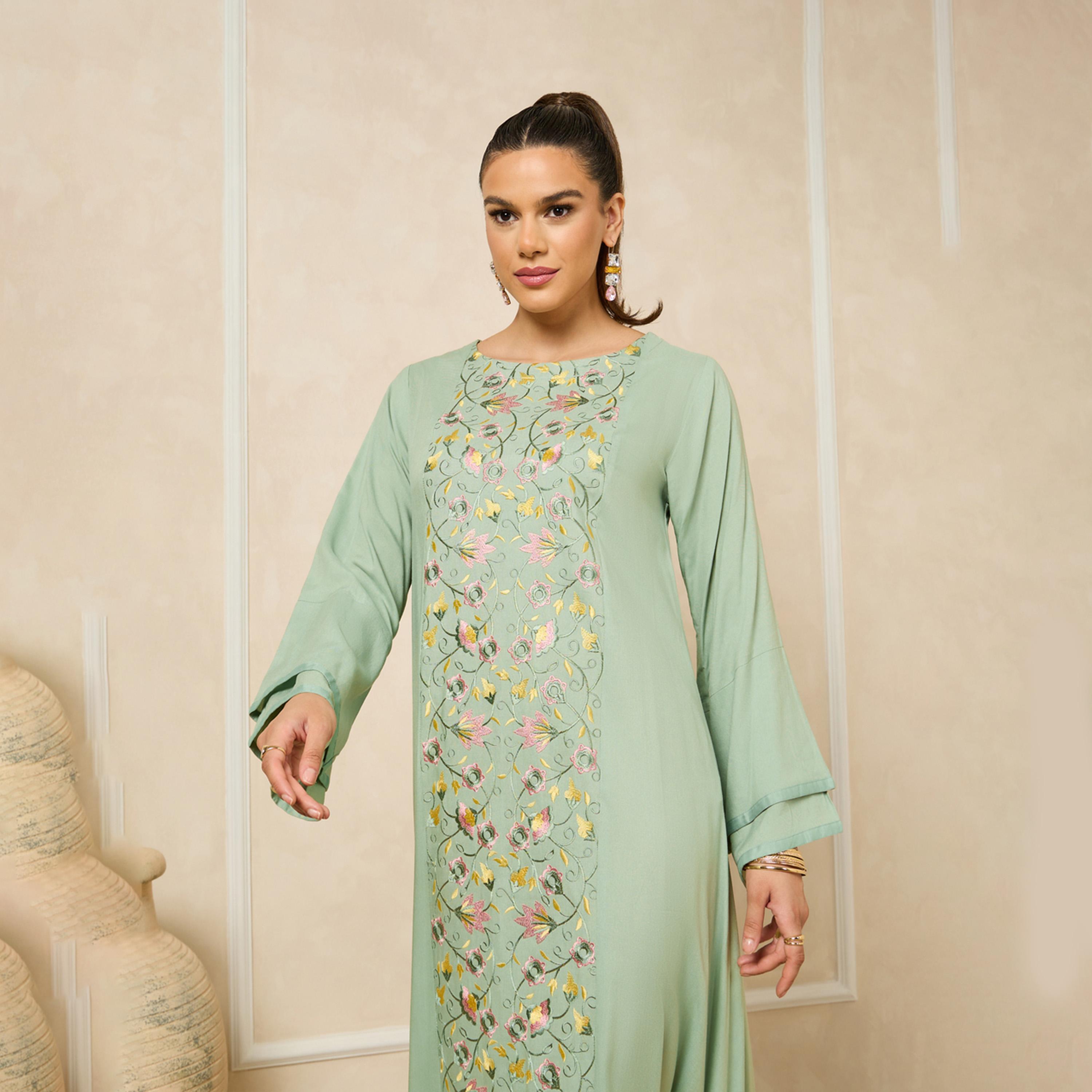 ستايلي - جلابية مطرزة بأكمام جرس متعددة الطبقات-women-arabicclothing-jalabiyas-image-3