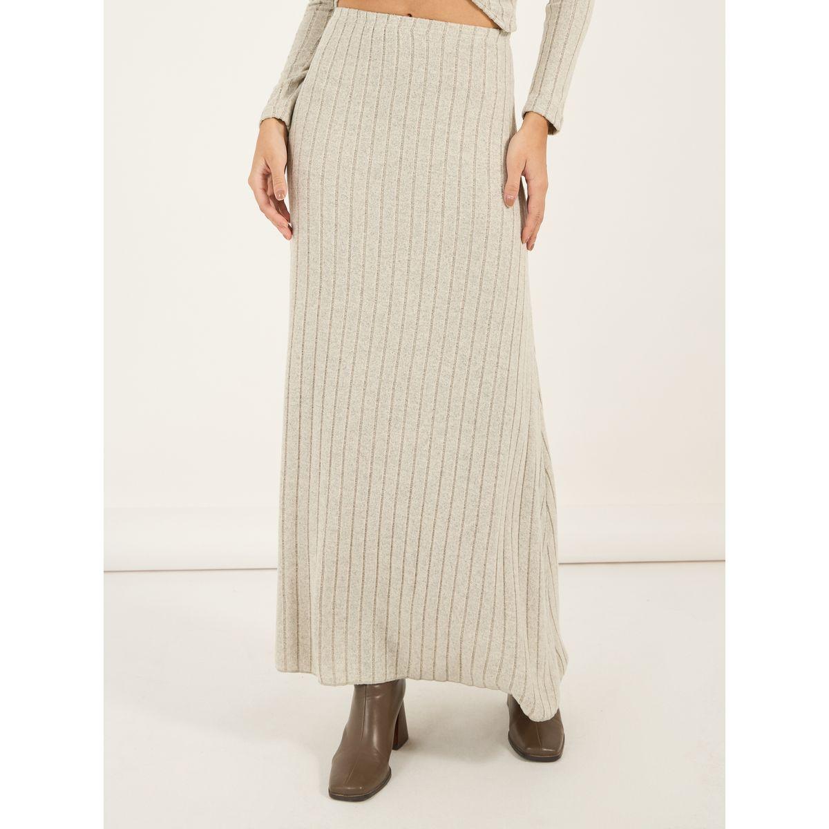 طقم منسق من تنورة طويلة وبلوزة بنمط لف-women-clothing-coordsets-image-6