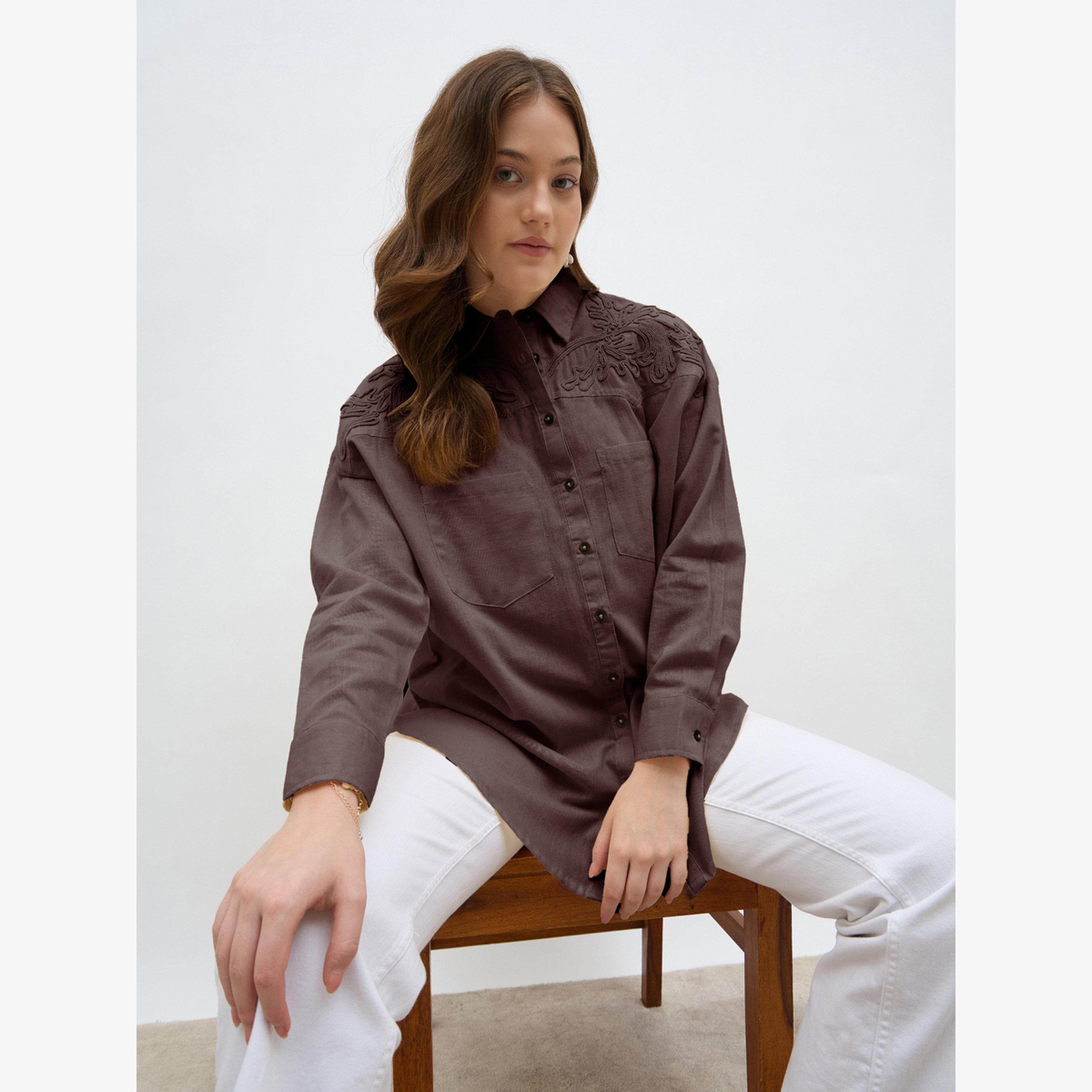 قميص قصة واسعة بتفاصيل تطريز متجانسة-women-clothing-shirtsandblouses-shirts-image-3