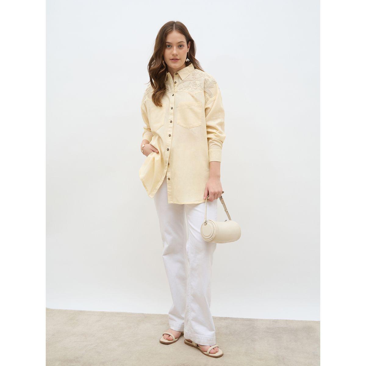 بلوزة فضفاضة بتفاصيل مُطرزة-women-clothing-shirtsandblouses-shirts-image-1