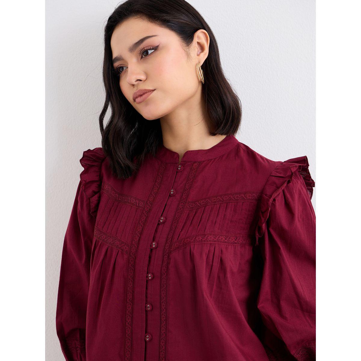 بلوزة بتفاصيل كشكش مع تداخلات دانتيل-women-clothing-shirtsandblouses-blouses-image-3