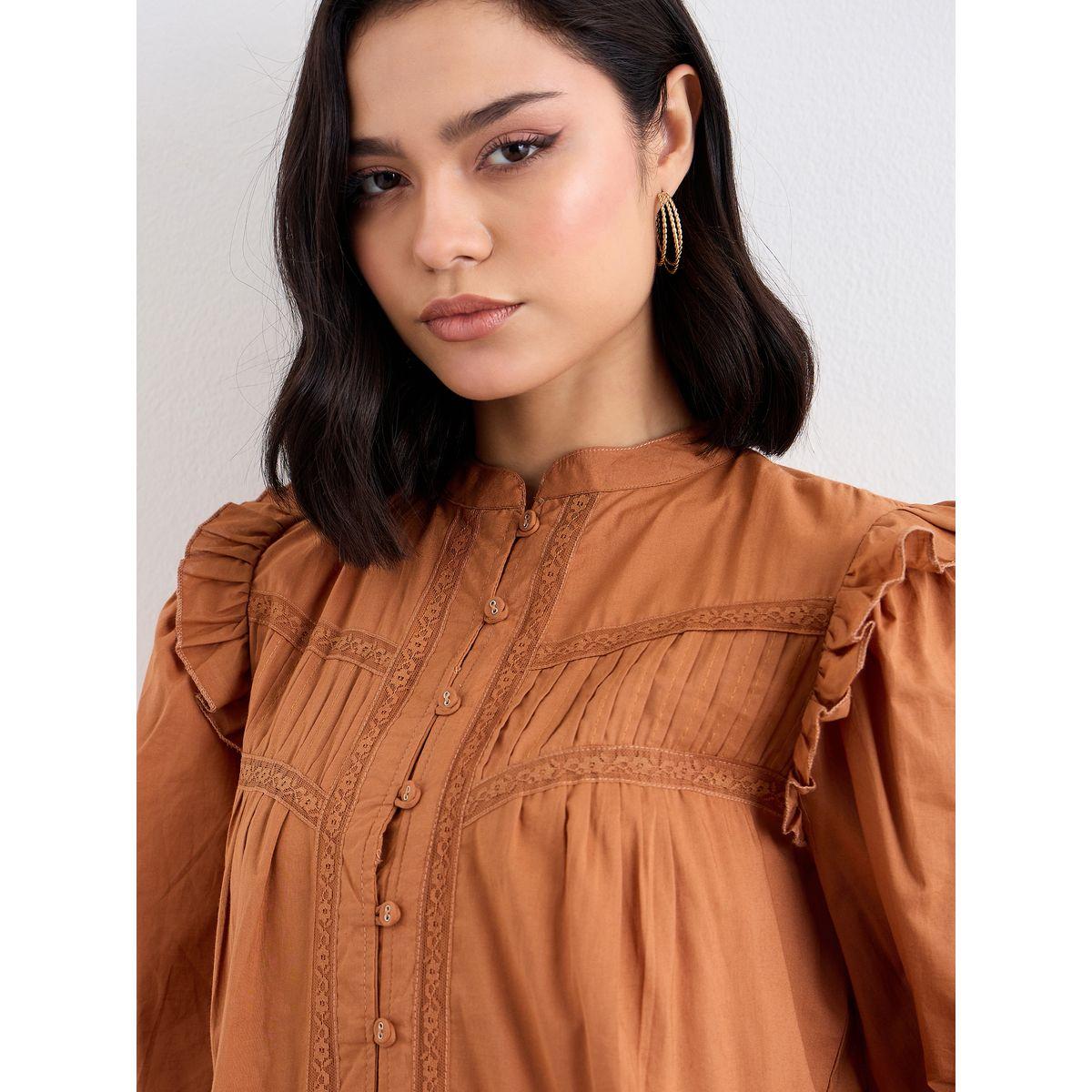 بلوزة بتفاصيل كشكش مع تداخلات دانتيل-women-clothing-shirtsandblouses-blouses-image-3