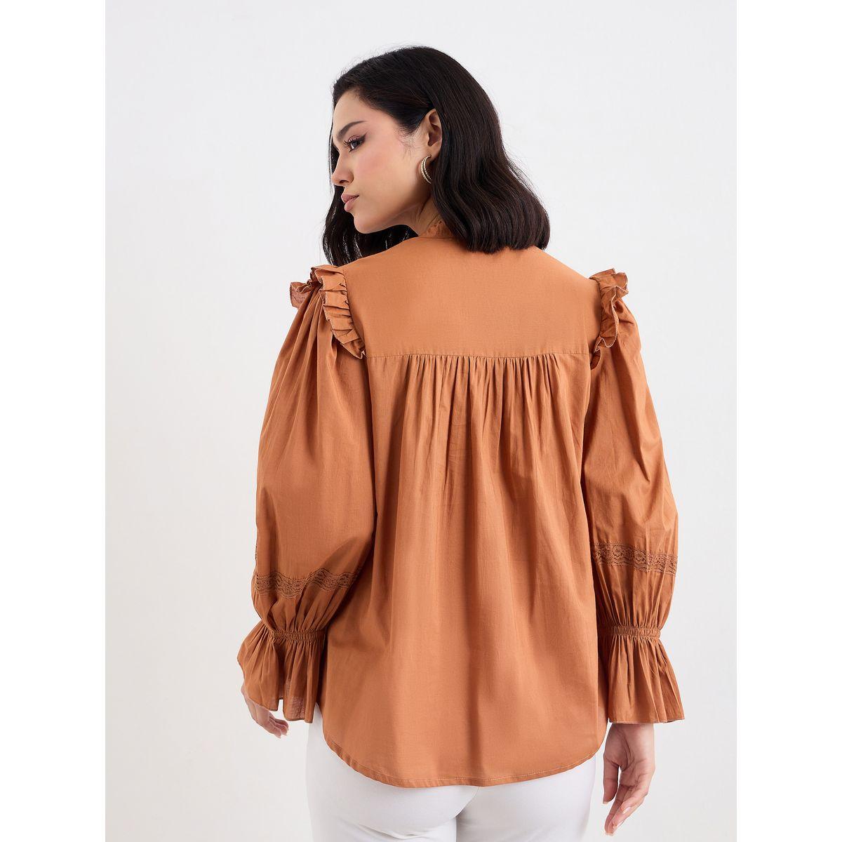 بلوزة بتفاصيل كشكش مع تداخلات دانتيل-women-clothing-shirtsandblouses-blouses-image-4