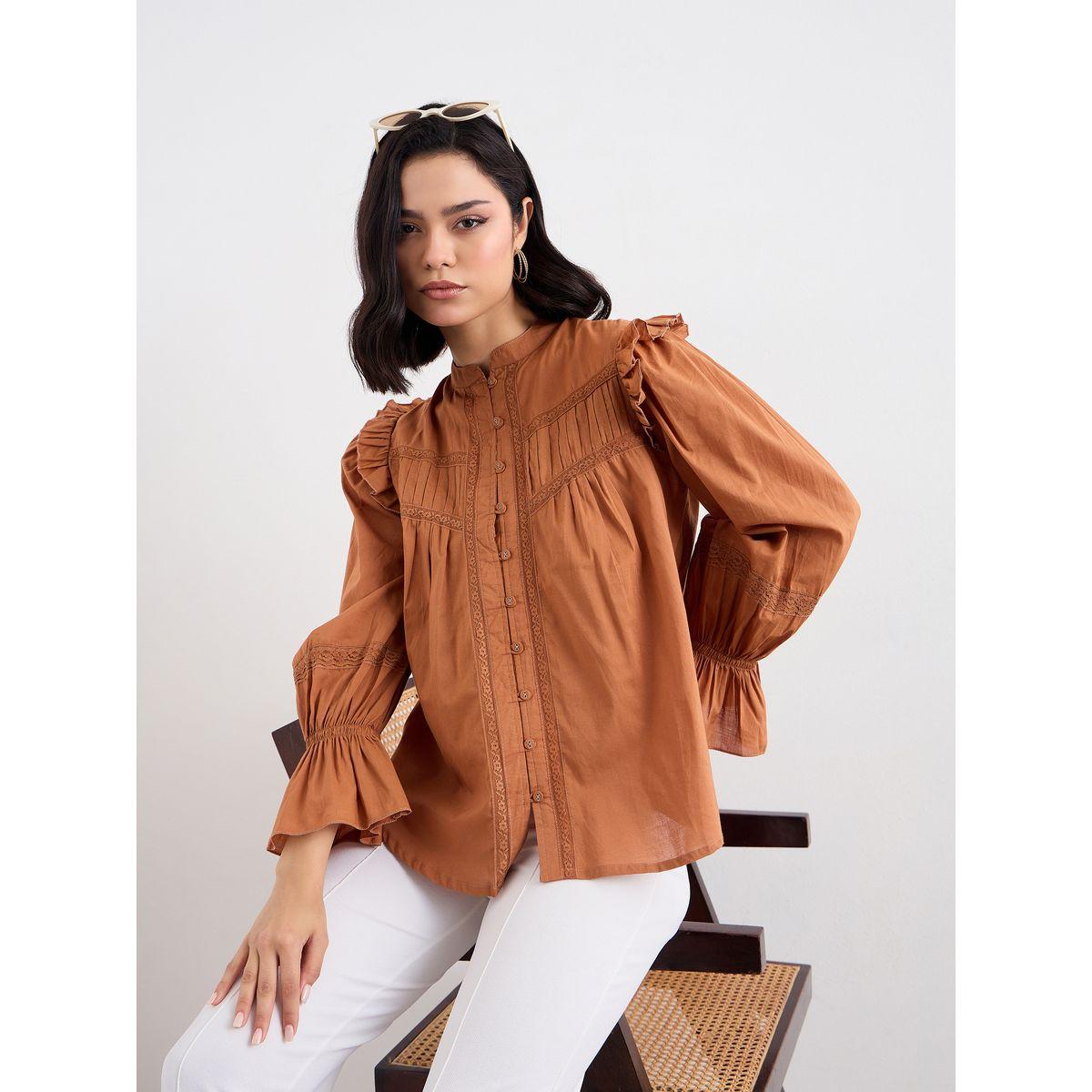 بلوزة بتفاصيل كشكش مع تداخلات دانتيل-women-clothing-shirtsandblouses-blouses-image-5