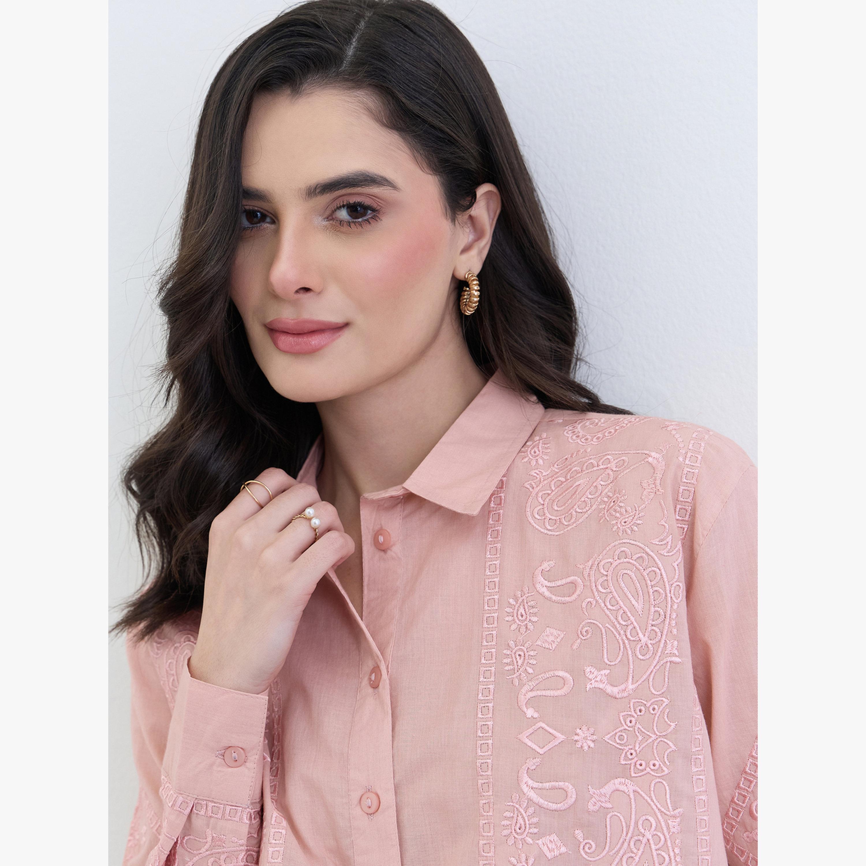قميص مطرز بقصة عادية-women-clothing-shirtsandblouses-shirts-image-4