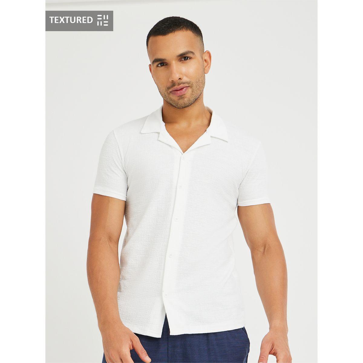 قميص بقصة مريحة وأزرار غلق-men-clothing-shirts-image-1