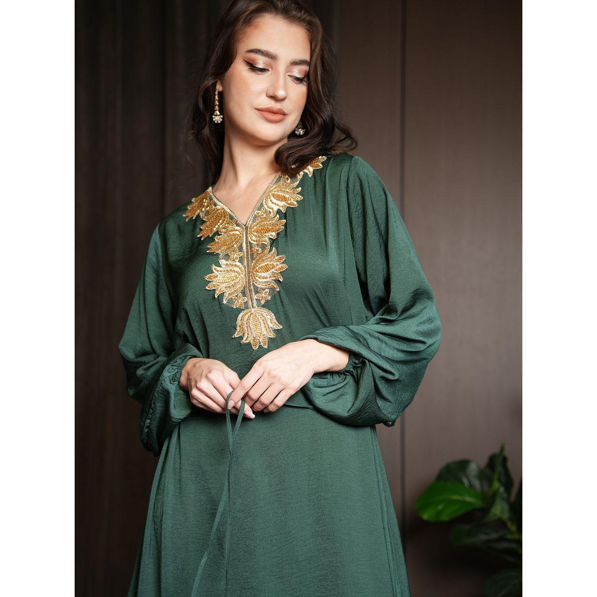جلابية ساتان بتفاصيل دانتيل ورباط خصر إلينا باي دي ستايل × ستايلي-women-arabicclothing-jalabiyas-image-3