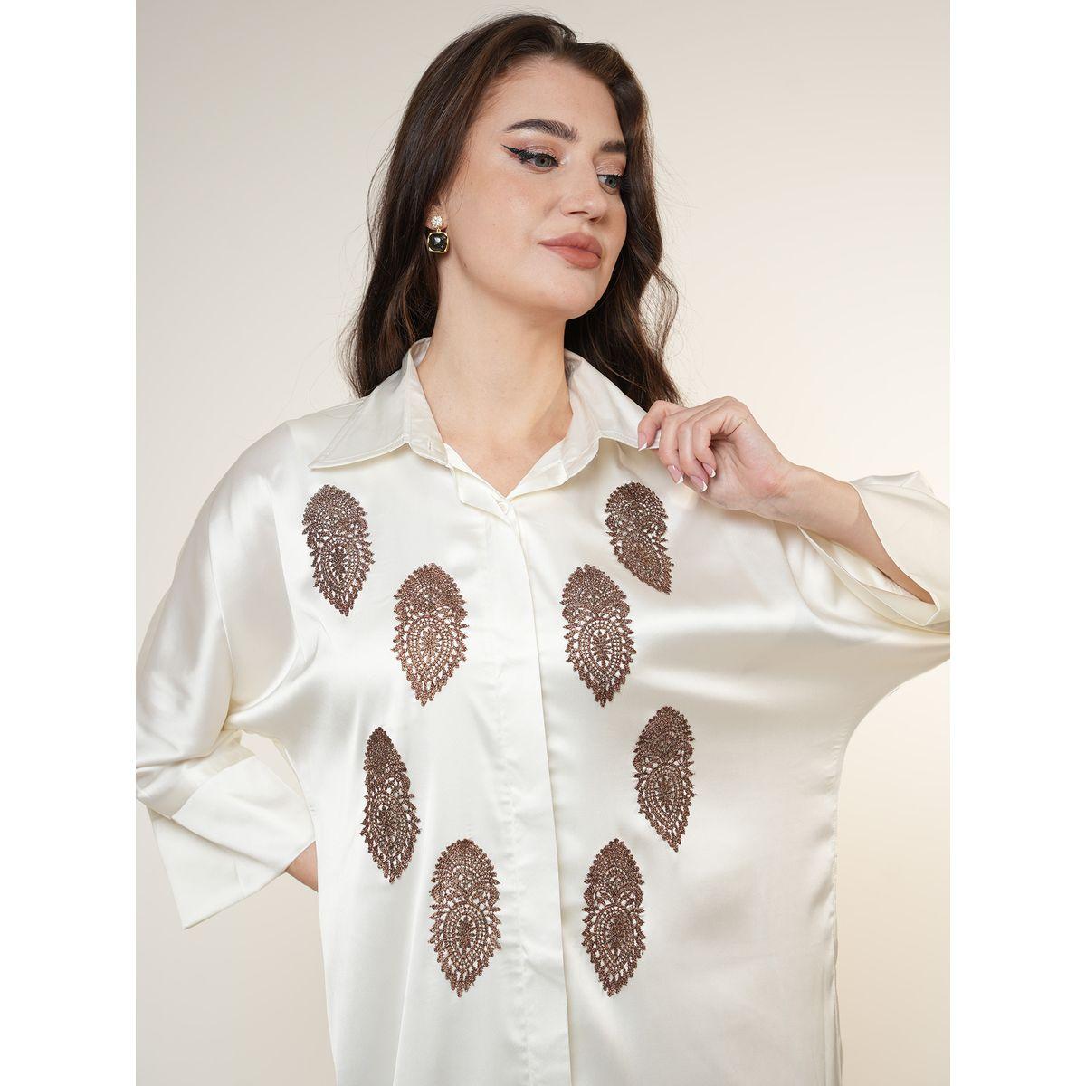 جلابية ساتان بتفاصيل مُطرّزة إلينا باي دي ستايل × ستايلي-women-arabicclothing-jalabiyas-image-3