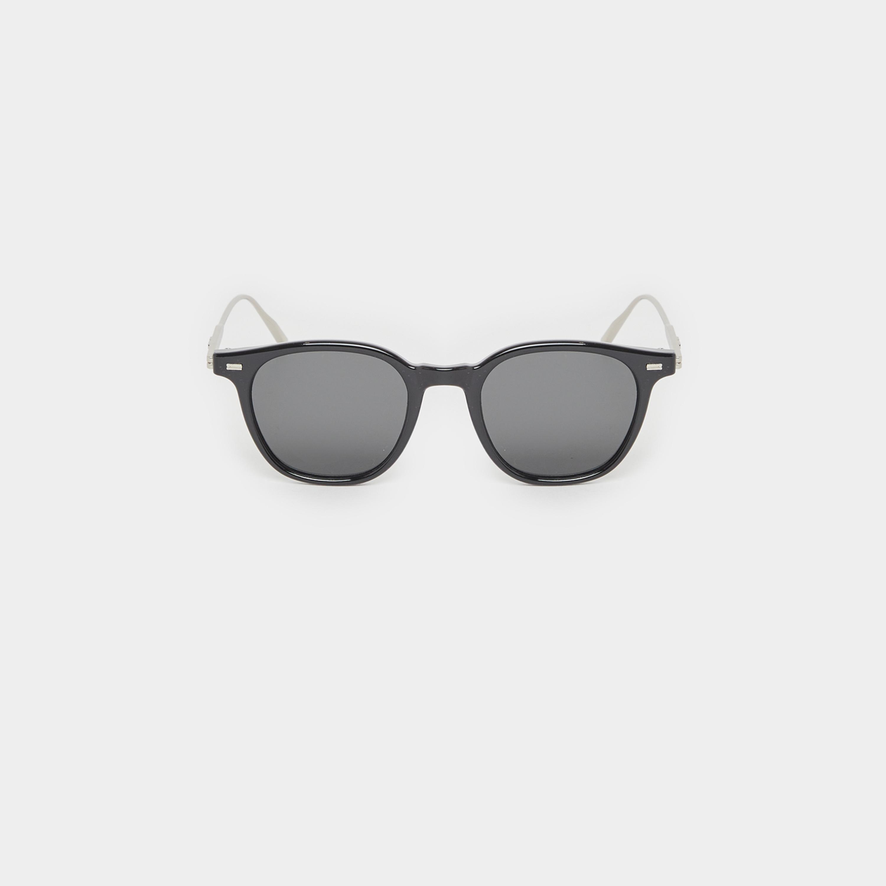 Styli Solid Round Sunglasses with Nose Pads-men-sunglasses-image-2