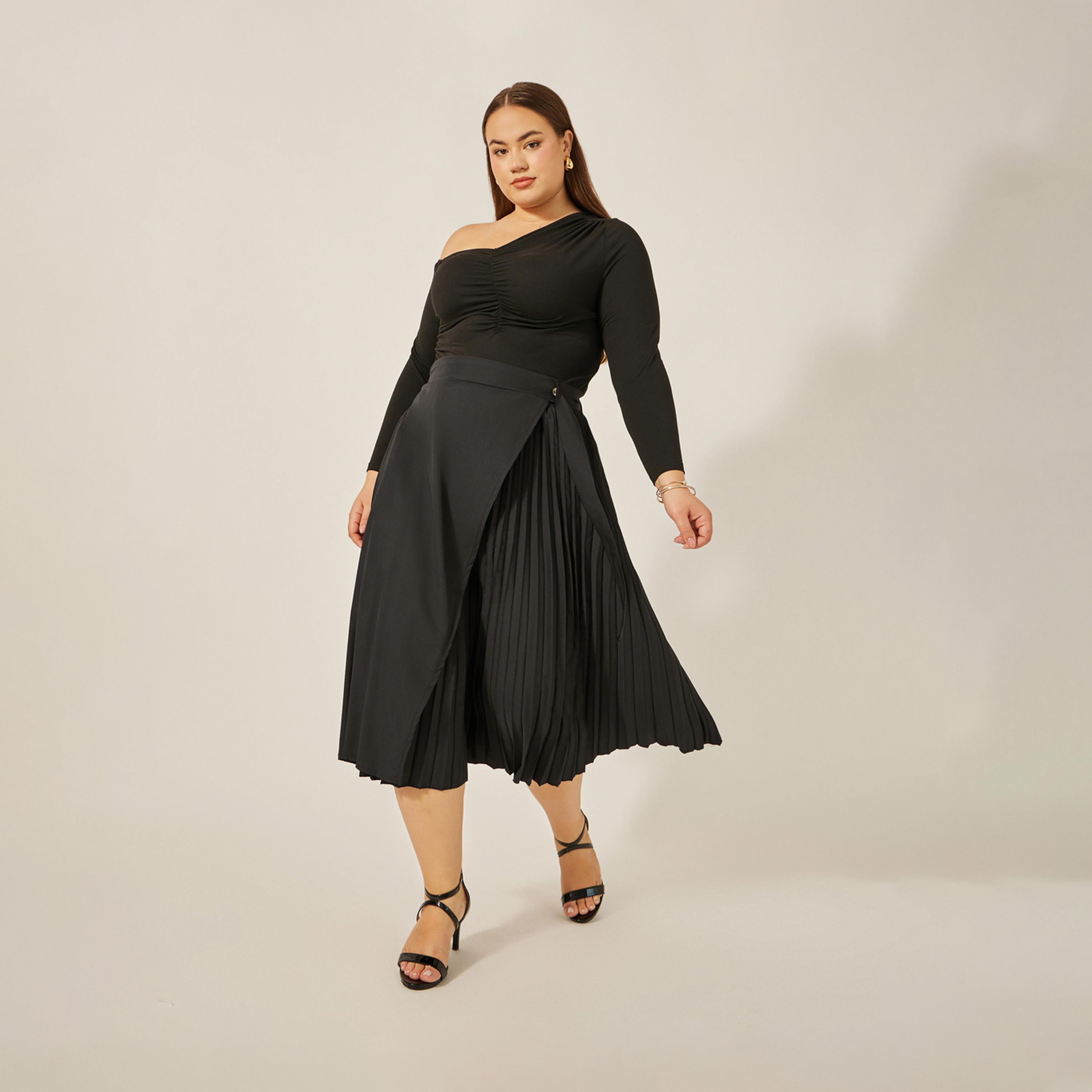 ستايلي - تنورة ميدي بقصة A وملفوفة بمقاس كبير مع تفاصيل كسرات-women-clothing-bottoms-skirts-image-1