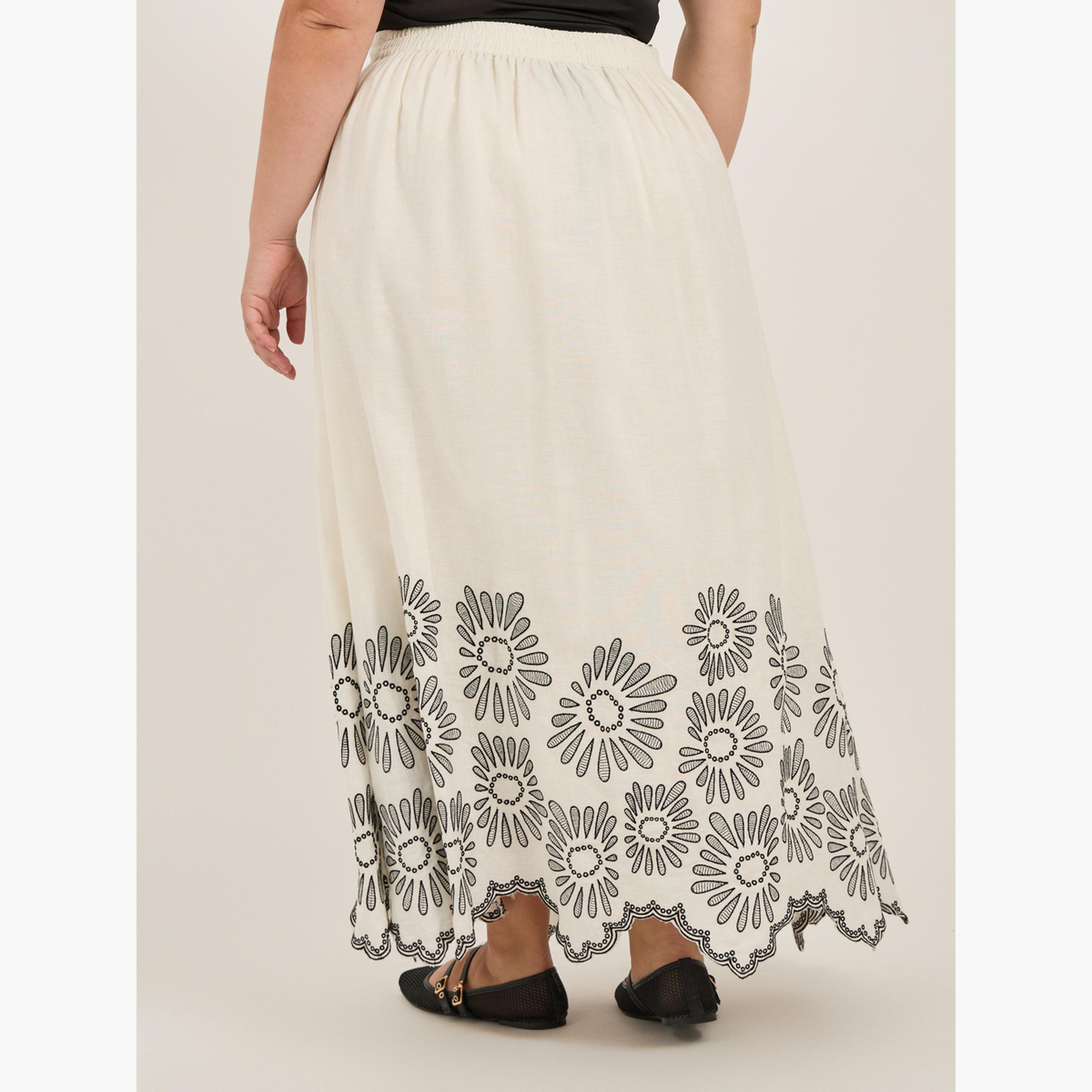 Styli Plus Size Embroidered Hem Maxi Skirt-women-clothing-bottoms-skirts-image-4