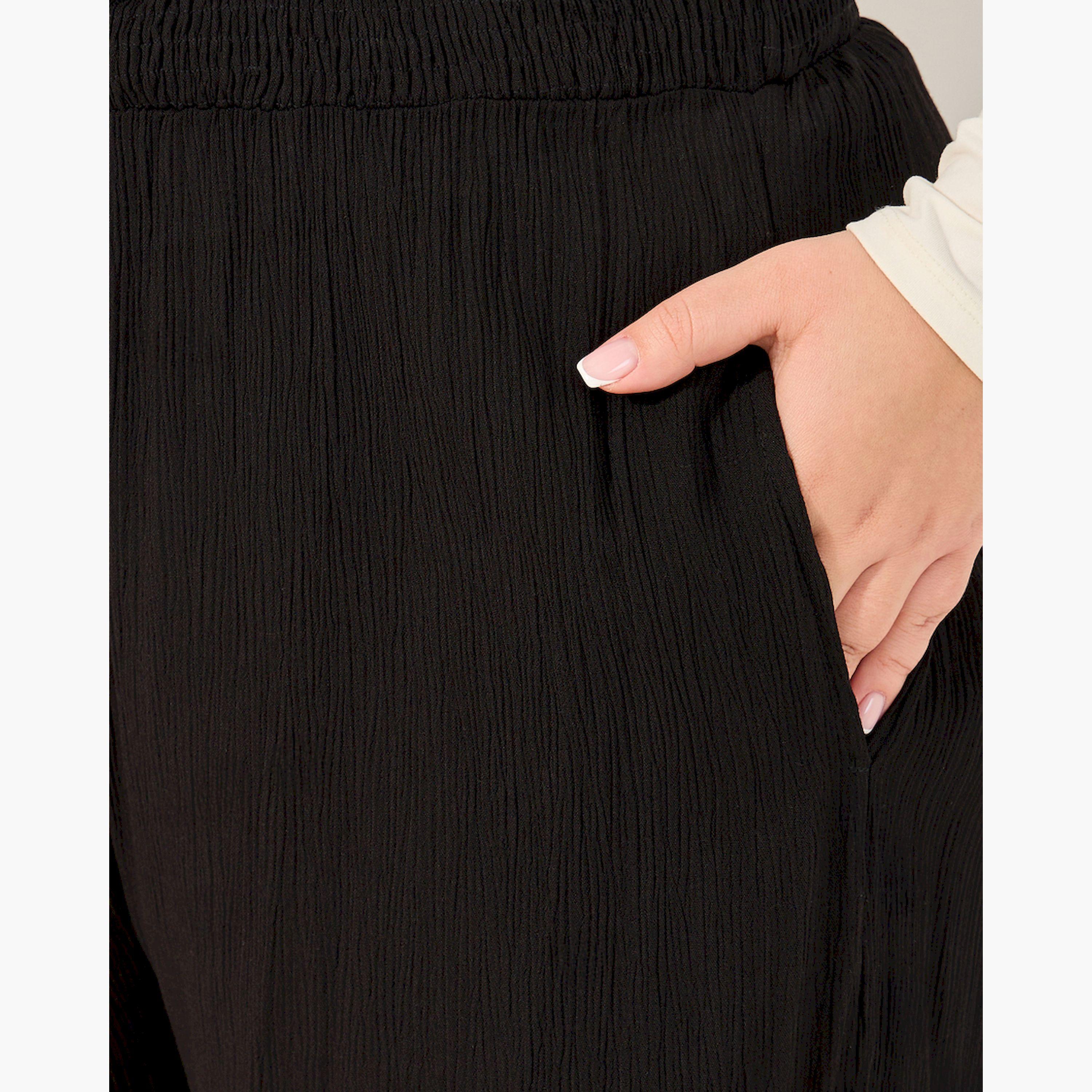 Styli Plus Size Solid Crinkled Wide Leg Ankle Length Pants-women-clothing-bottoms-trousers-image-3