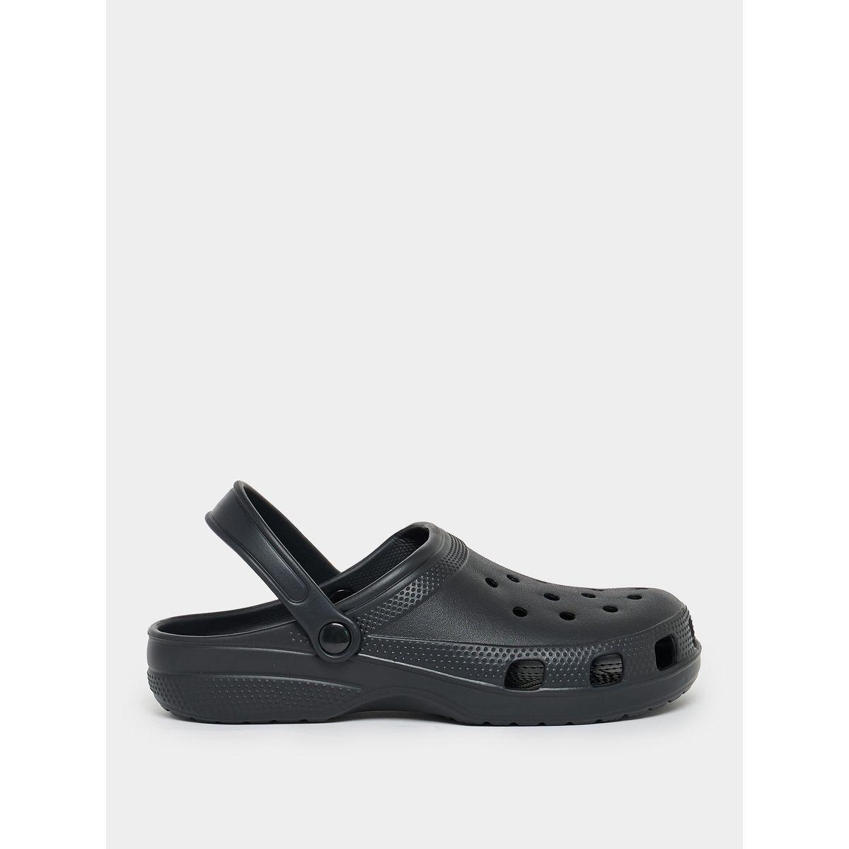 صندل بنعل سميك وتفاصيل مُفرغة-men-shoes-flipflopsandslides-image-1