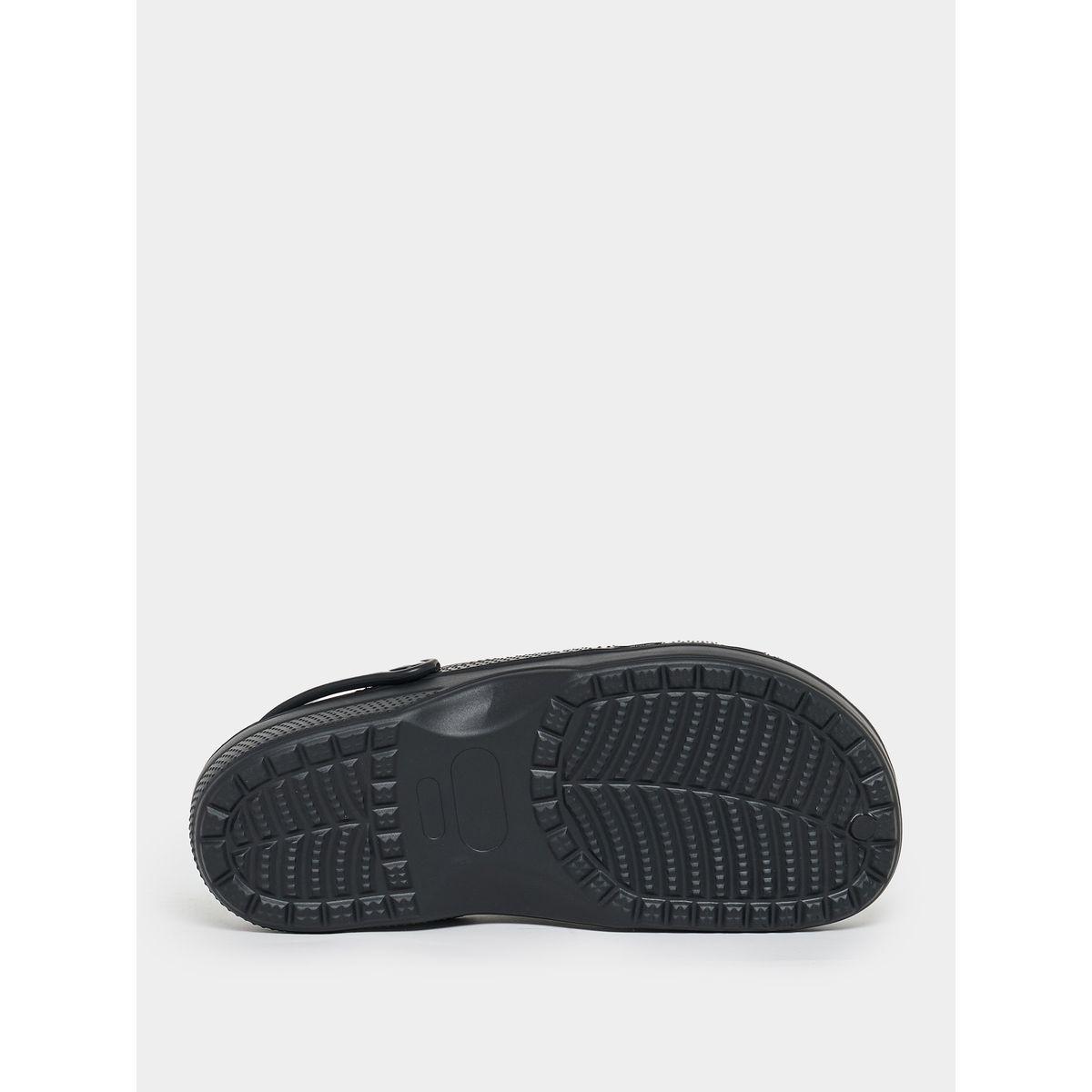 صندل بنعل سميك وتفاصيل مُفرغة-men-shoes-flipflopsandslides-image-6