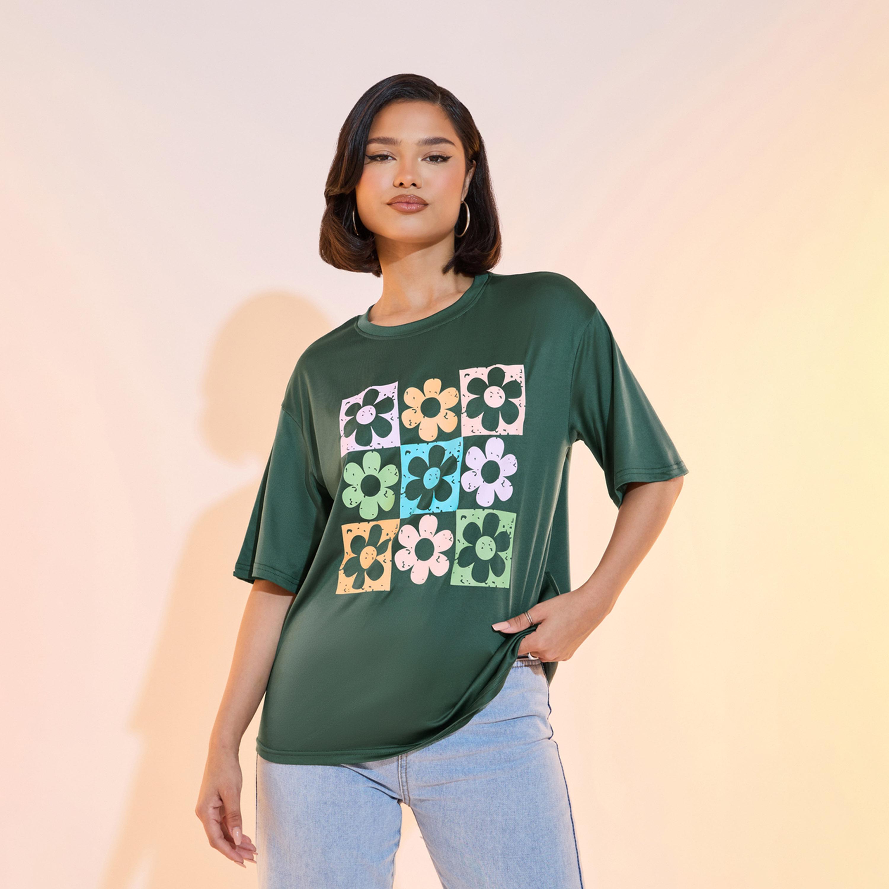تيشيرت بطبعة جرافيك وياقة دائرية-women-clothing-tshirts-image-1